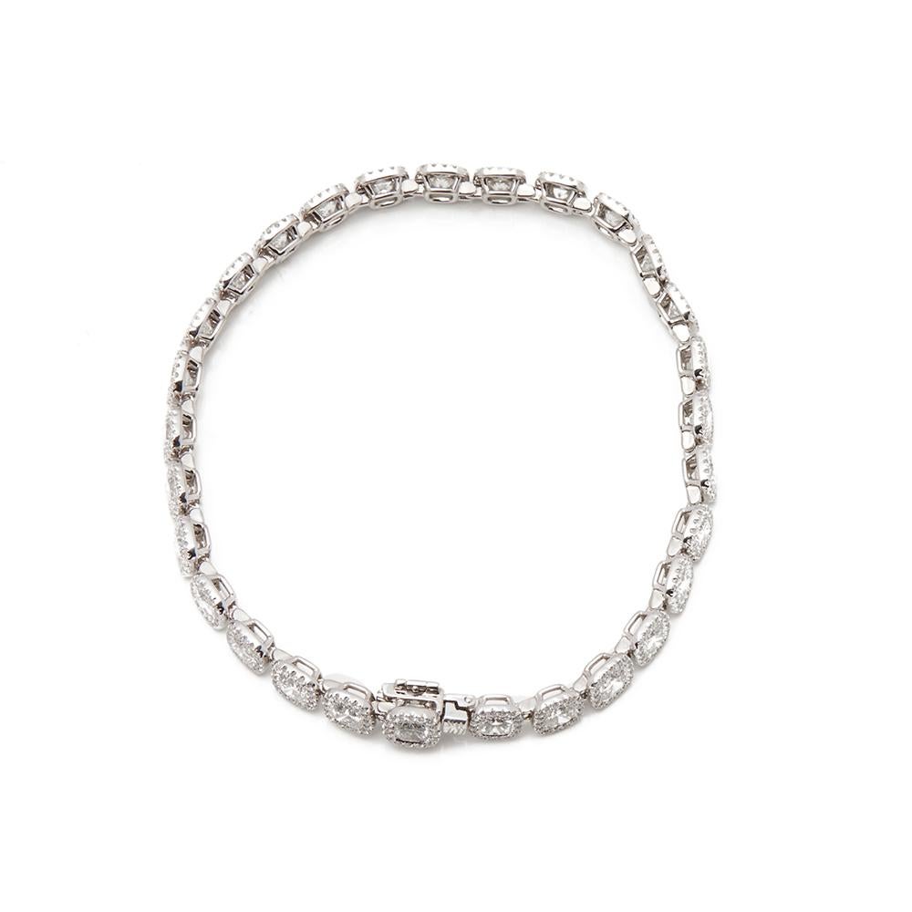 De Beers Cushion Cut Diamond 18ct White Gold Aura Bracelet en venta 1