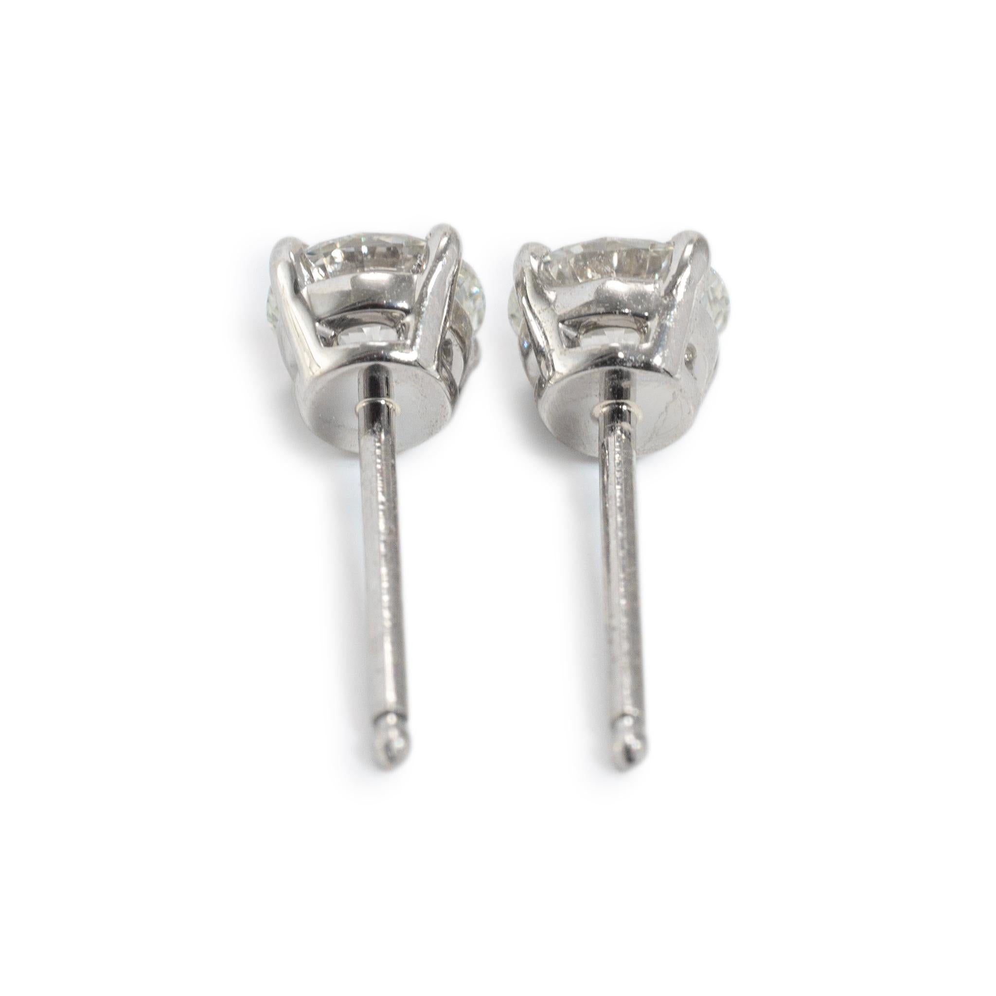 Taille ronde De Beers Db Classic 950 Platinum 1.05ct Round Brilliant Diamond Studs en vente