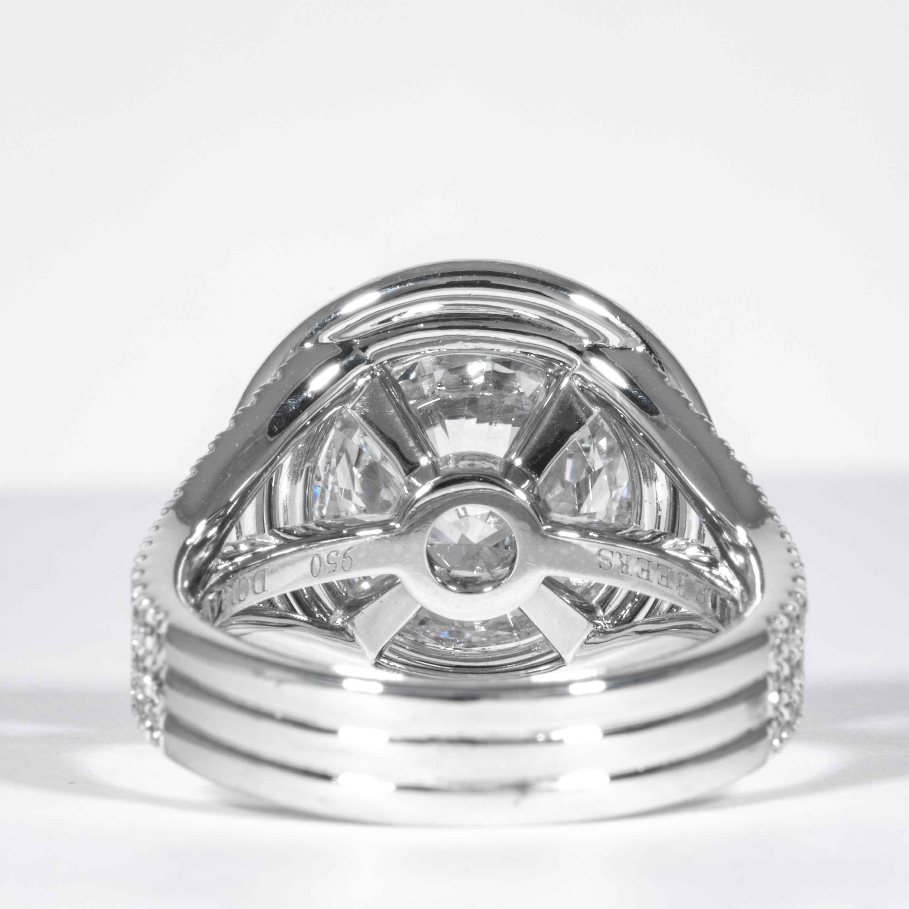 Round Cut De Beers GIA Certified 5.01 Carat H SI1 Round Brilliant Cut Diamond & Plat. Ring For Sale