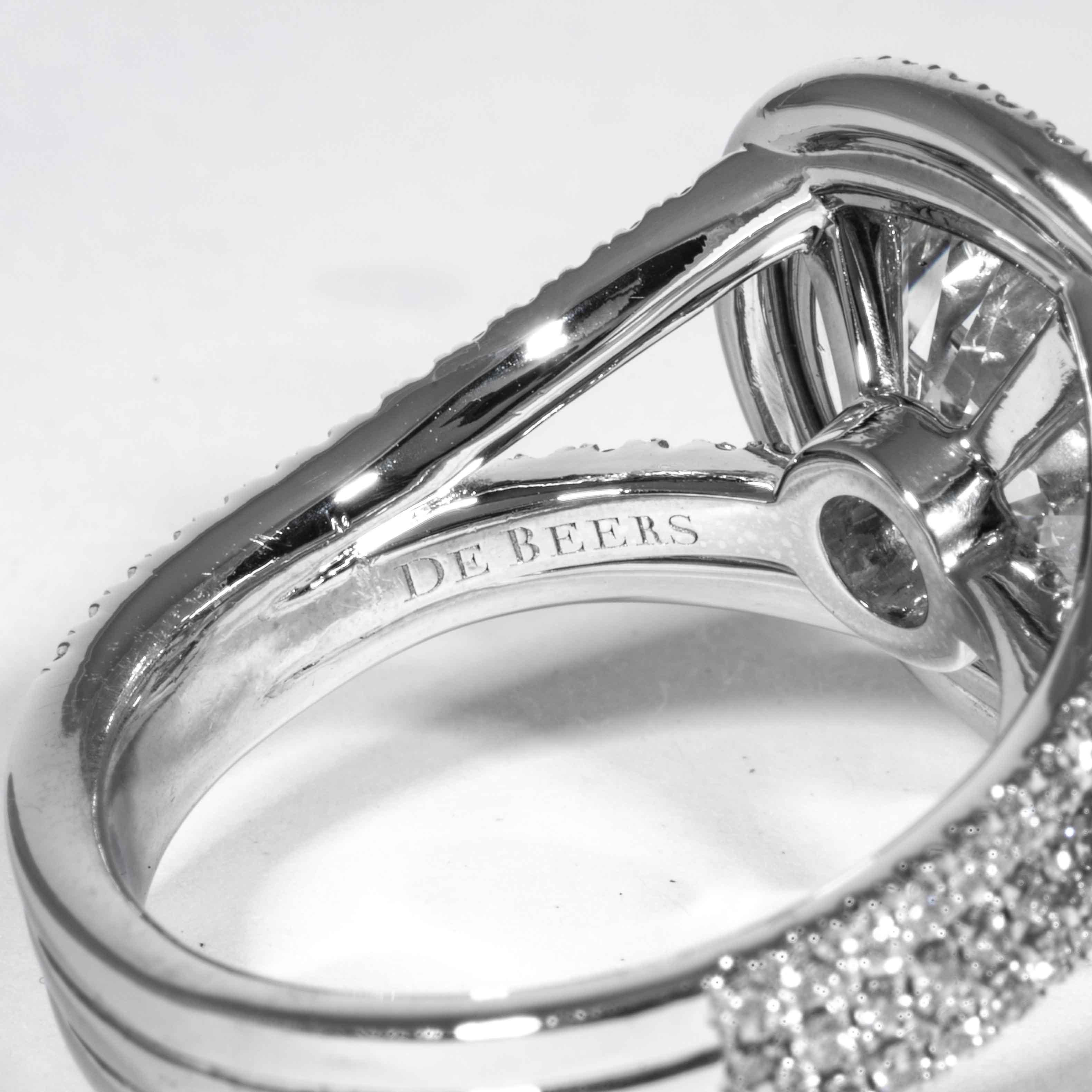 De Beers GIA Certified 5.01 Carat H SI1 Round Brilliant Cut Diamond & Plat. Ring In New Condition For Sale In Boston, MA
