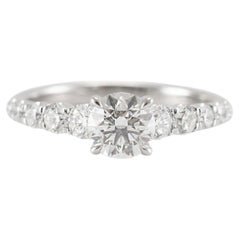 De Beers Damen-Verlobungsring aus Platin mit rundem Brillanten akzentuiertem Diamant
