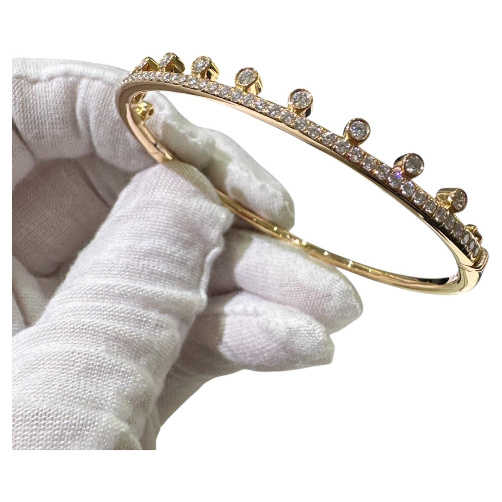 Pre-owned De Beers Natural Diamond 18k Rose Gold Dewdrop Bangle Size 16 In Red