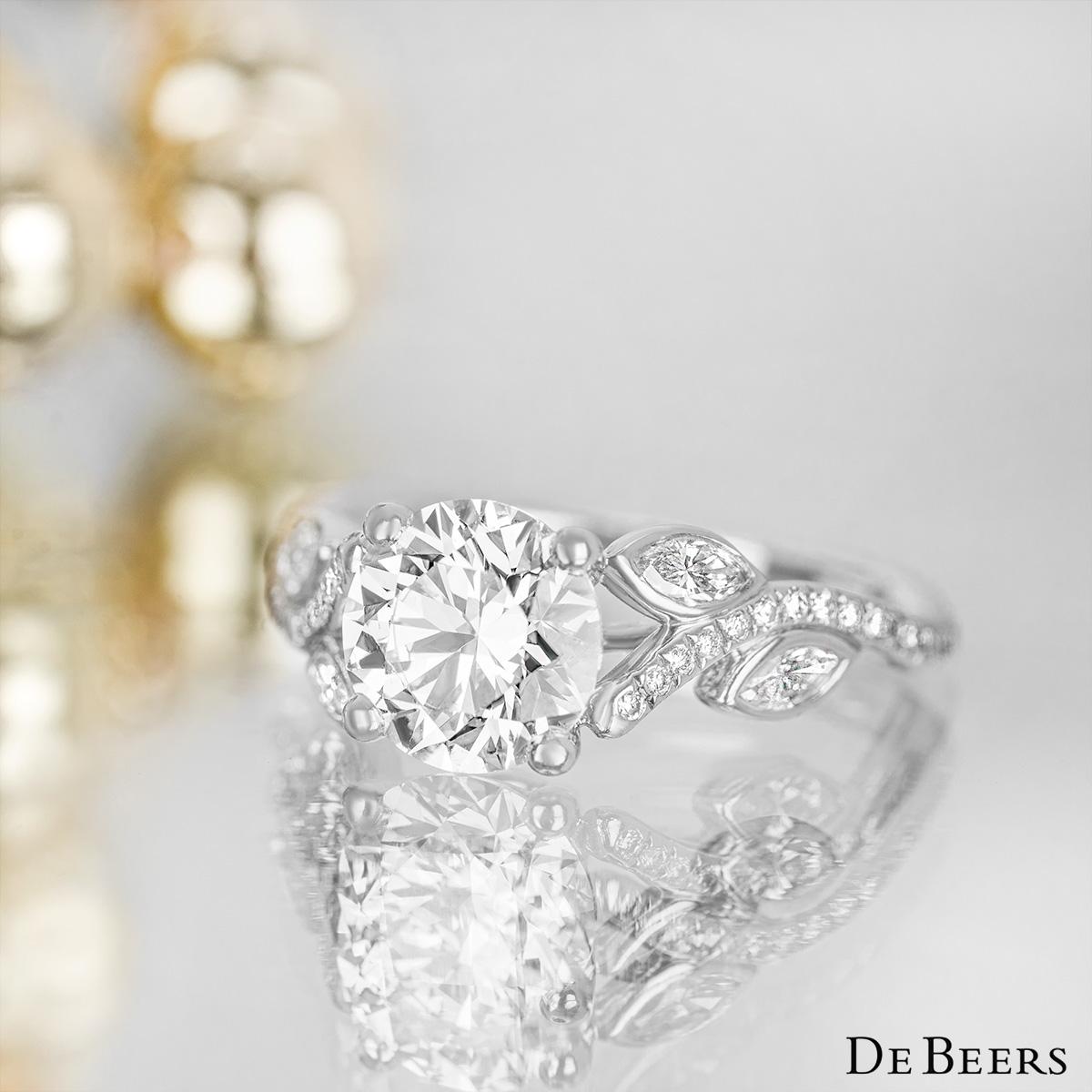 De Beers Bague en platine avec diamant taille brillant rond de 1,04 carat E/VS1 en vente 3