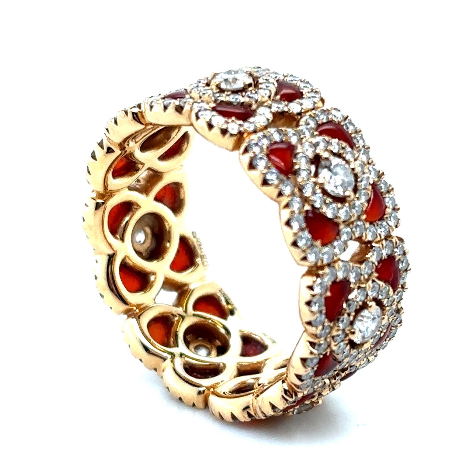 Moderne De Beers Rose Gold Carnelian And Diamond Enchanted Lotus Eternity Ring en vente