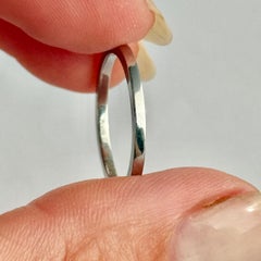 De Beers Simple Platinum Band