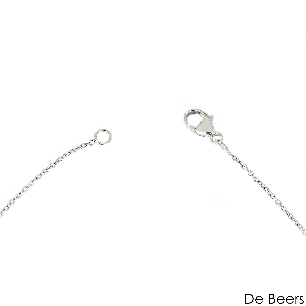 De Beers Pendentif Lotus enchanté en or blanc avec diamants N10219400A045 Excellent état - En vente à Mayfair, London, London