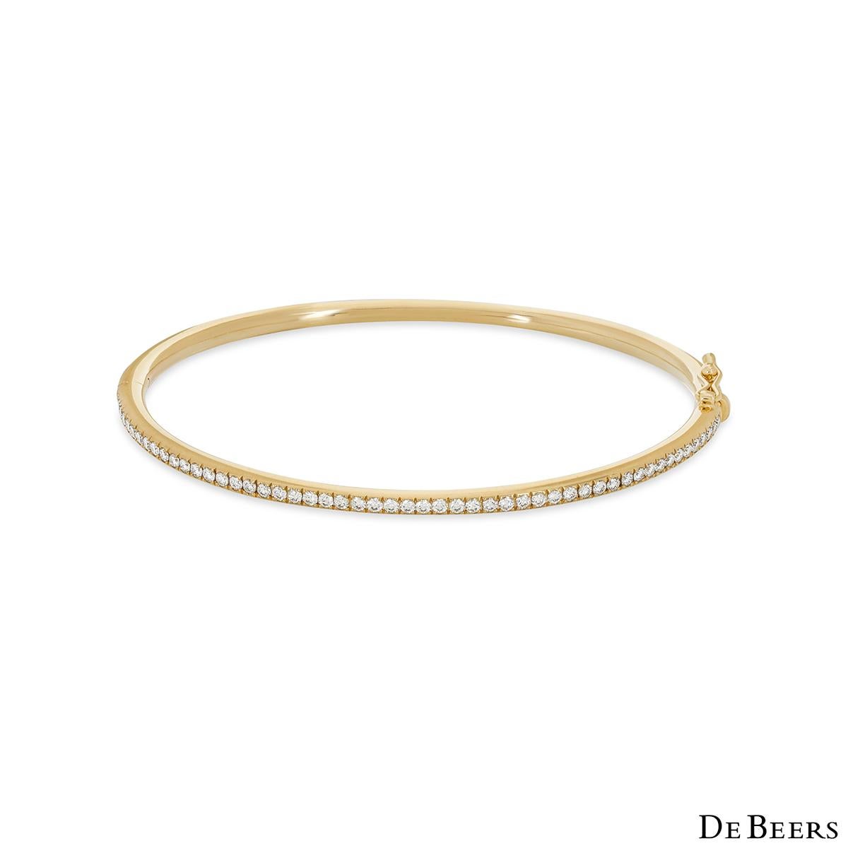 Taglio brillante Bangle classico con diamanti in oro giallo De Beers B102114 in vendita