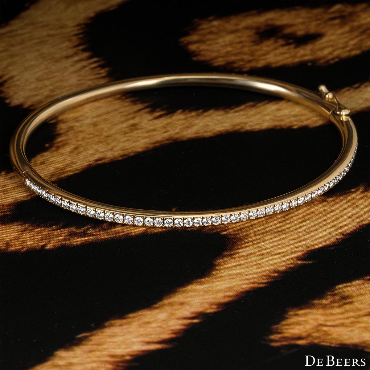 Bangle classico con diamanti in oro giallo De Beers B102114 in vendita 1