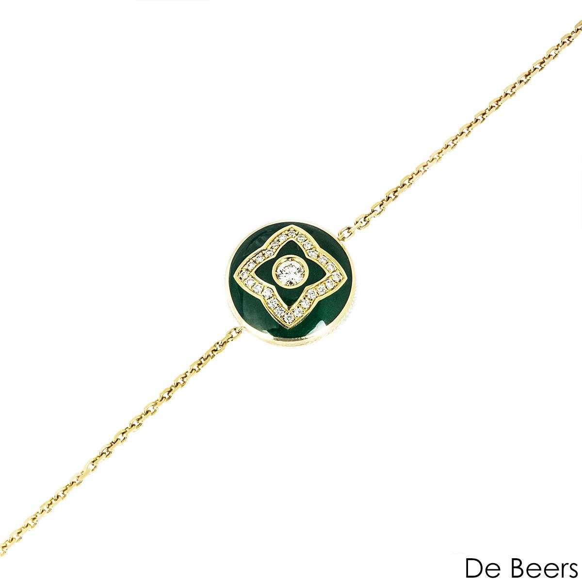 Taille brillant De Beers Yellow Gold Enchanted Lotus Green Enamel Bracelet B1032680018 en vente