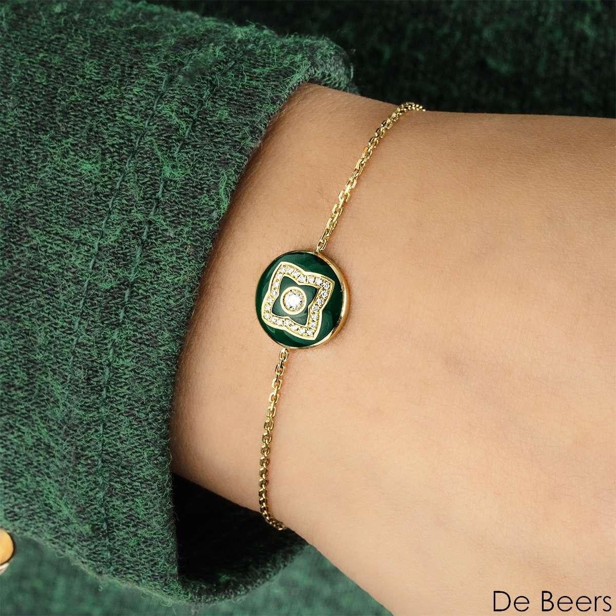 De Beers Yellow Gold Enchanted Lotus Green Enamel Bracelet B1032680018 Pour femmes en vente