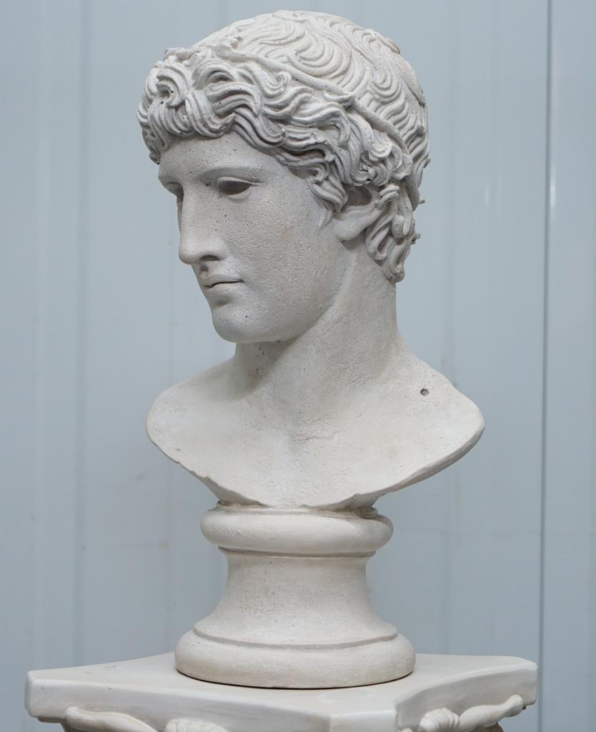 We are delighted to offer for sale this 1984 signed Austin Prod Inc plaster head titled De Benevent Head or Head of a Victorious Athlete, the original is currently displayed in the Louvre Museum Paris 

A lovely decorative piece in good vintage