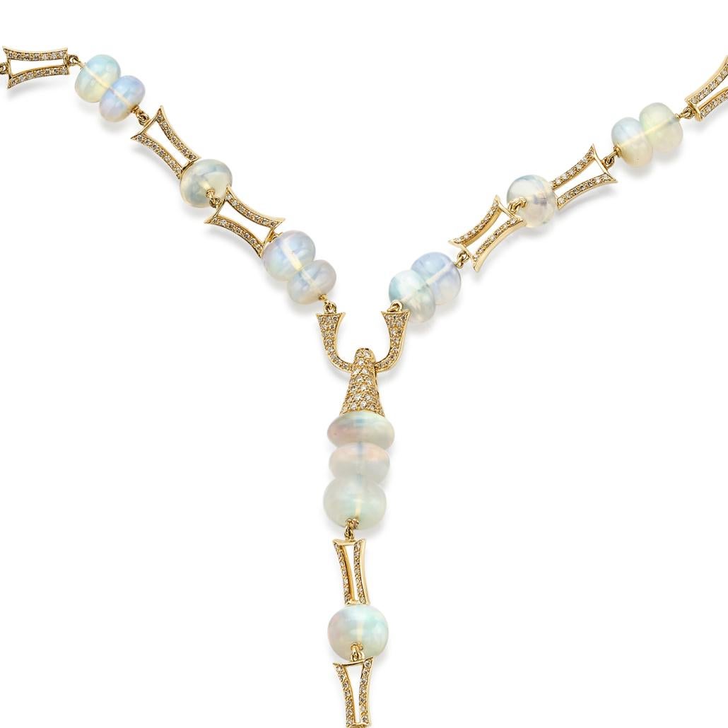 de Boulle Collection Long Opulence Necklace with Ethiopian opals and diamonds crafted in 18K yellow gold.

18K Yellow Gold
Ethiopian Opals (67.14 ctw.)
Diamonds (2.28 ctw.)
