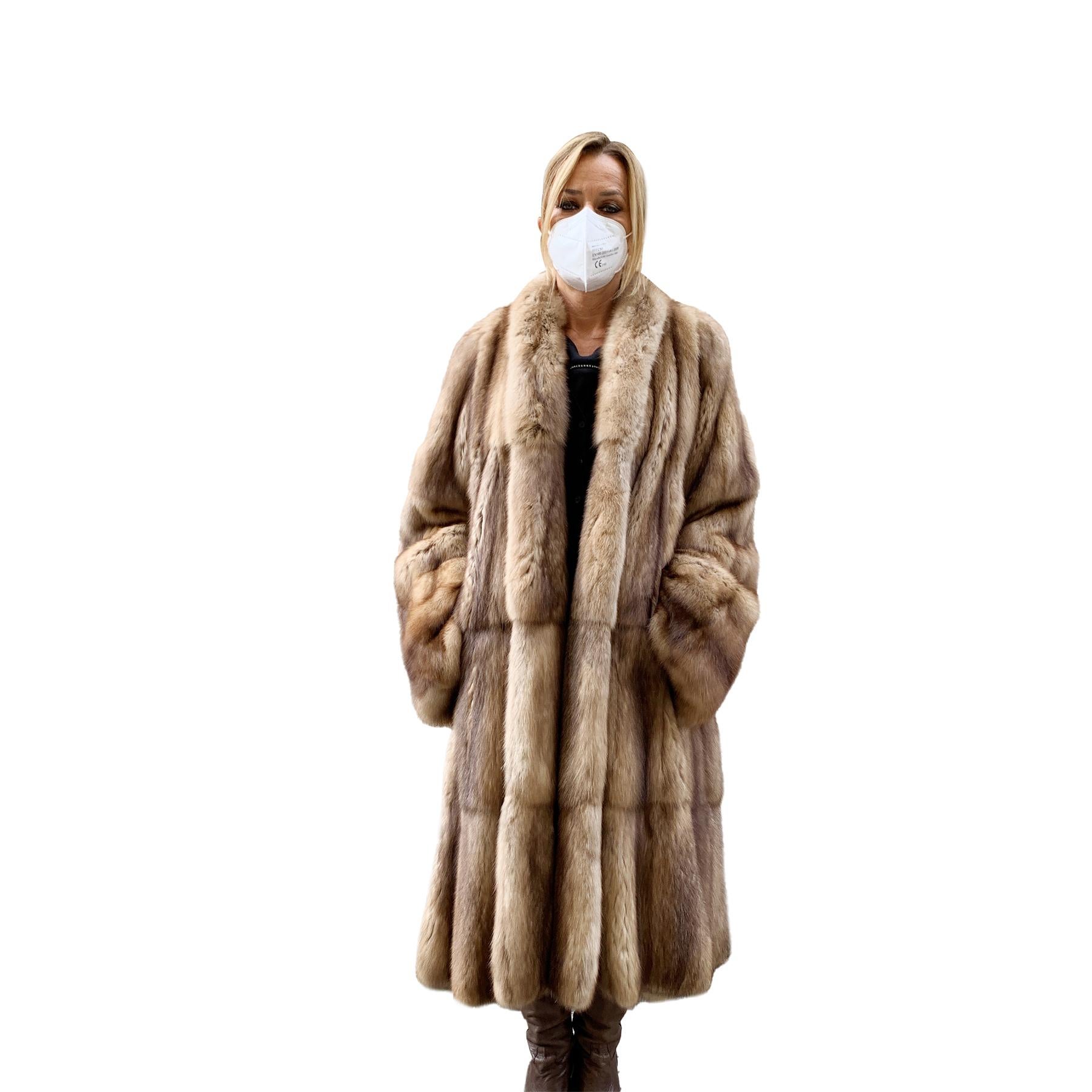 Gorgeous tan / beige tone Royal Russian Sable Zibeline Fur long coat from the 1970s, signed DE CARLIS, Roma - one of the most important fur and cashmere retailers in Italy, at that time.

This beautiful item will come with a certificate of