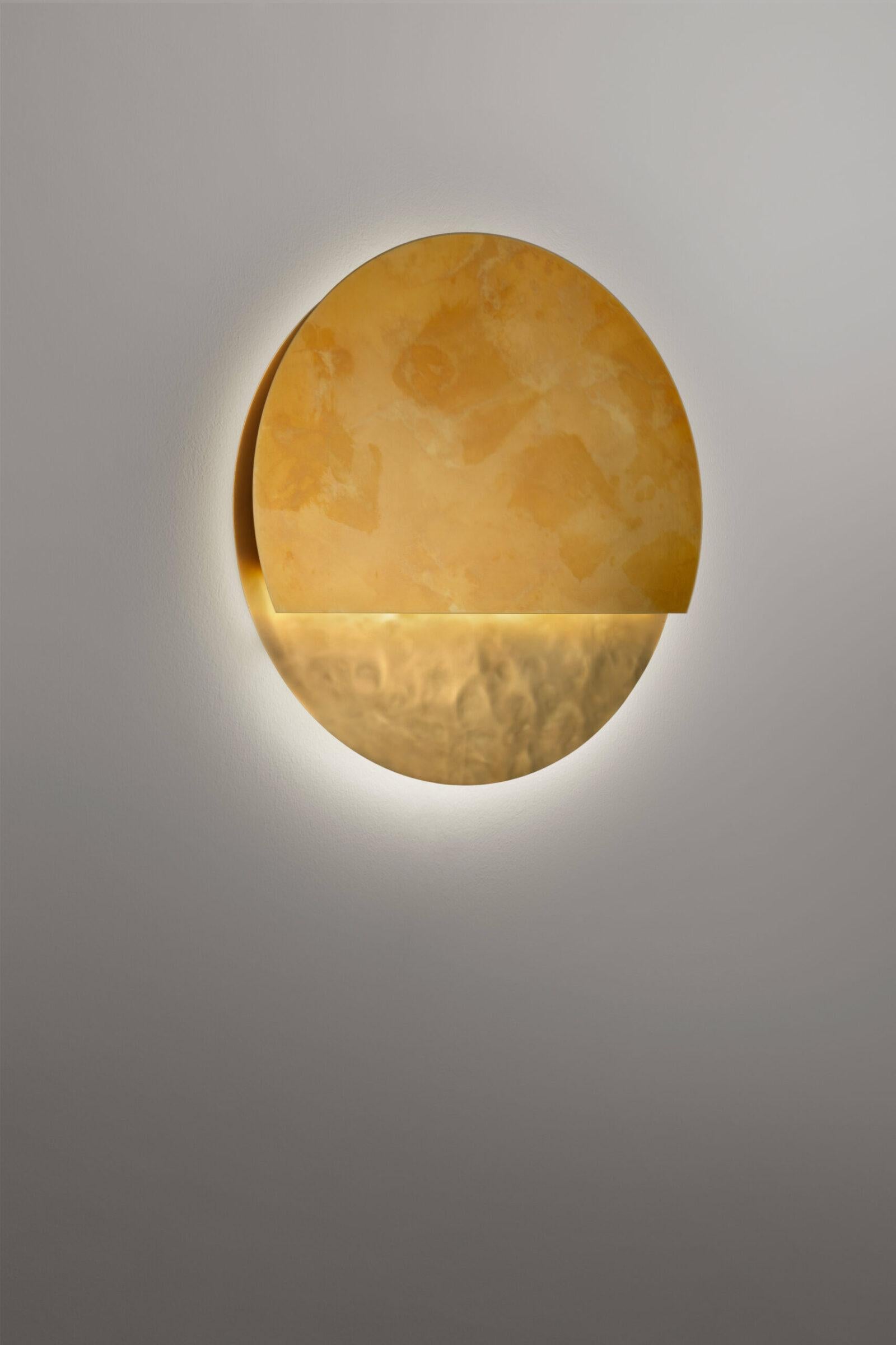 Contemporary De Castelli LIGHT & SHADE wall lamp in DeMarea Brass by Adele Martelli For Sale