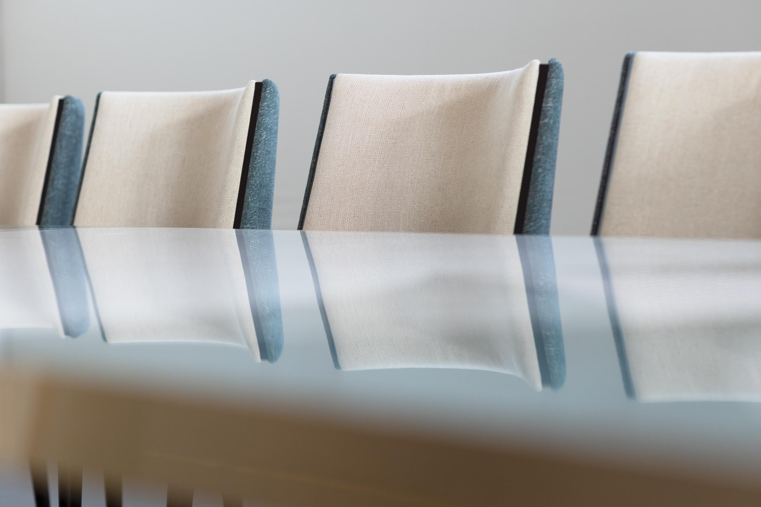 Chaise de salle à manger moderne De Castro, tissée bleu beige, fabriquée à la main au Portugal par Greenapple en vente 6