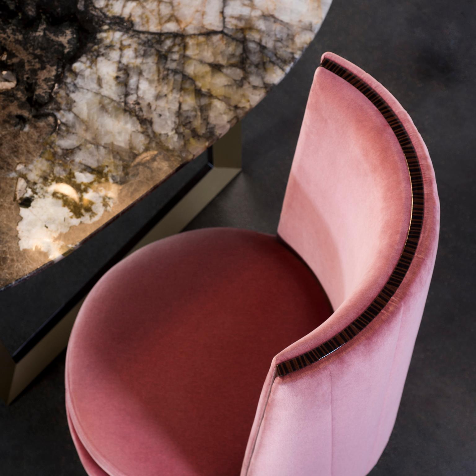 Chaise de salle à manger moderne De Castro, velours rose rubis, fabriquée à la main au Portugal par Greenapple en vente 5