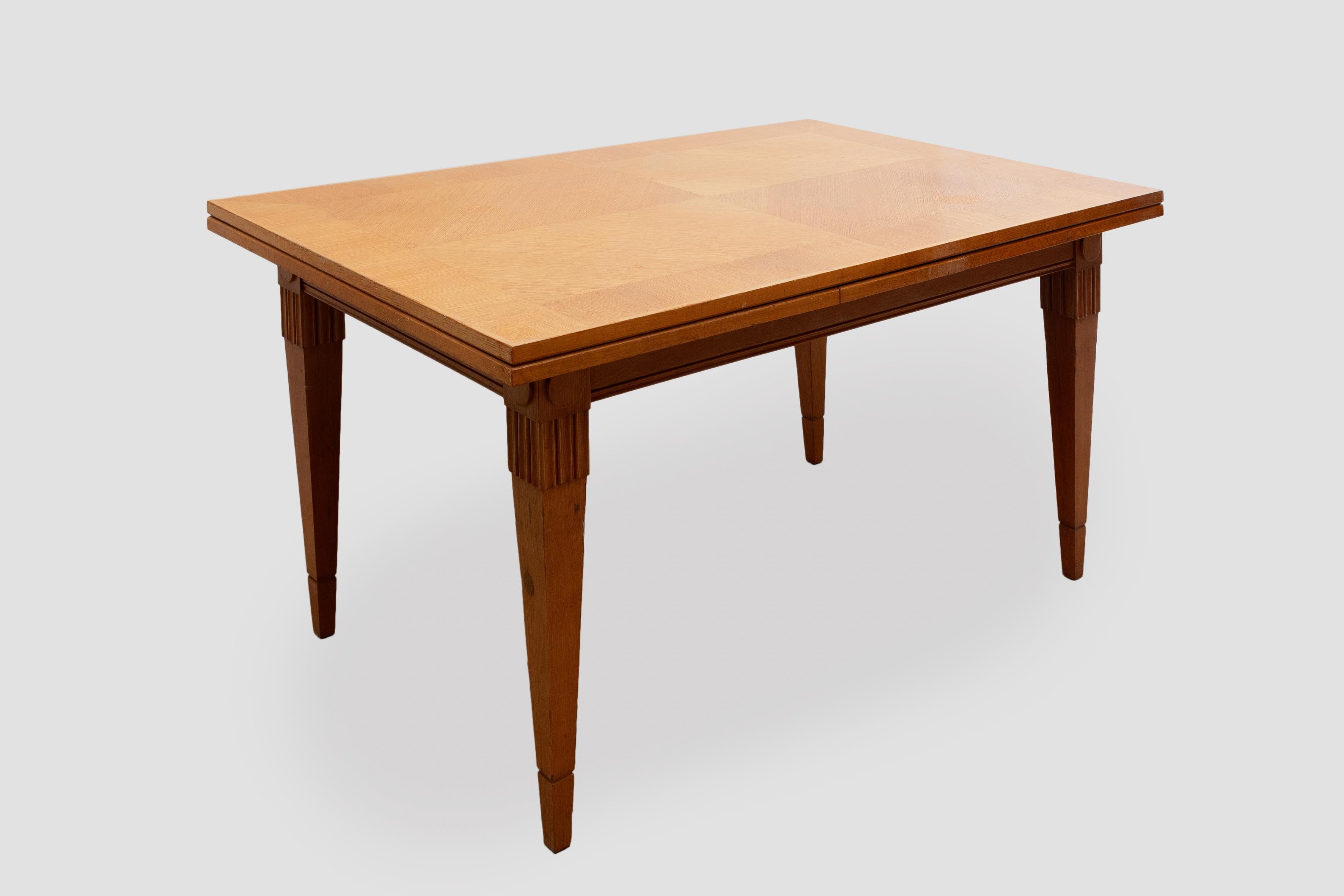 Mid-20th Century De Coene Extension Dining Table 1940s Belgium For Sale