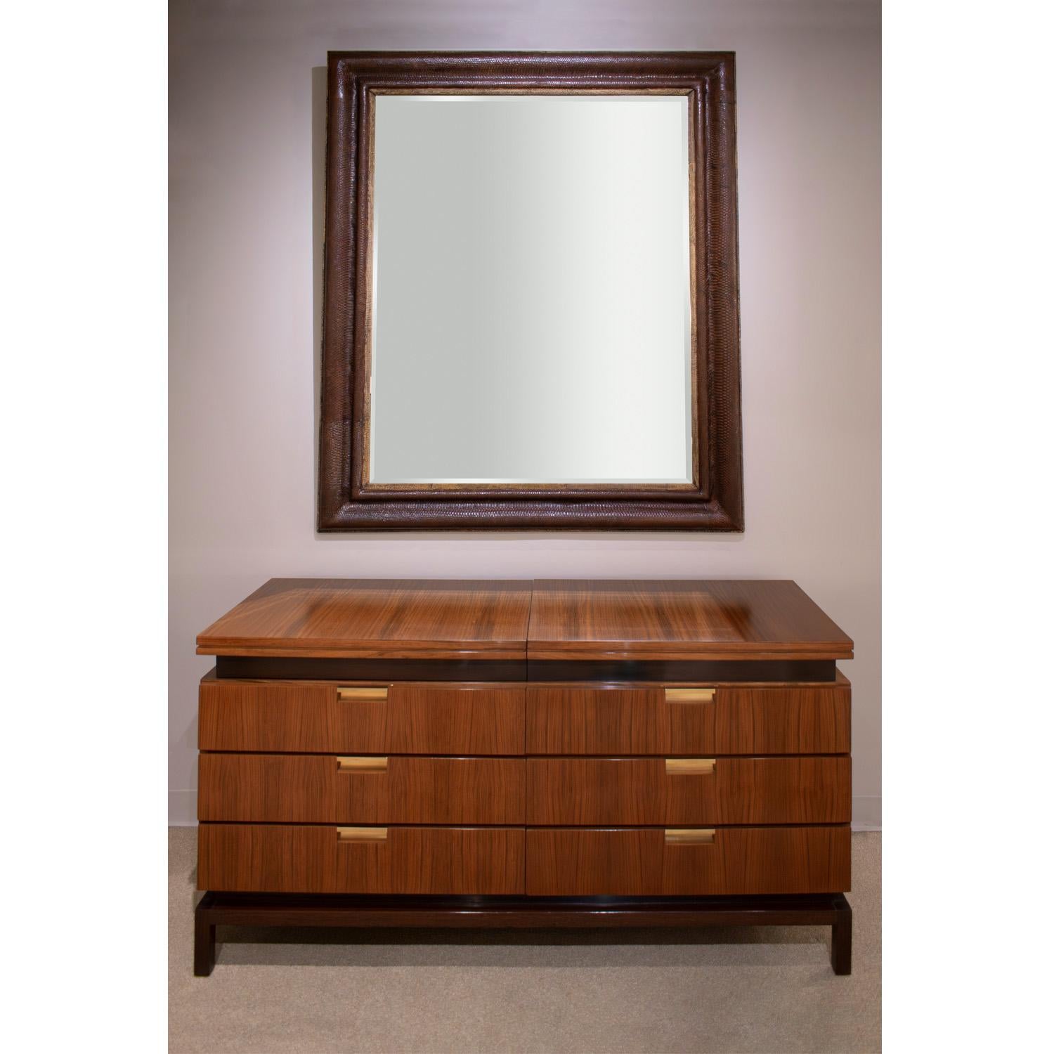 De Coene Frères Beautifully Tailored Chest of Drawers with Built-In Vanity 1960s For Sale 2