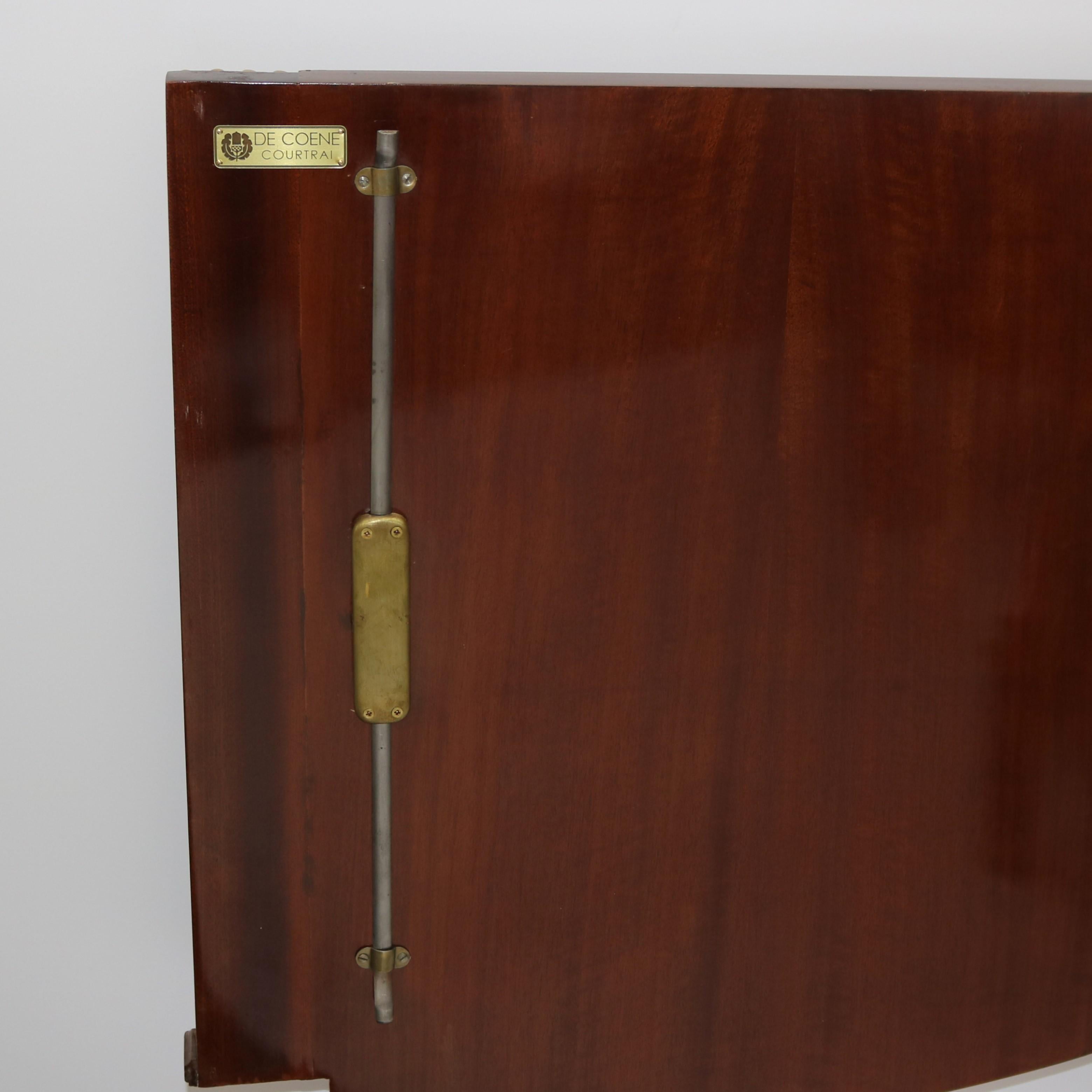 DE COENE FRÈRES Neoclassical Mahogany Desk, Belgium For Sale 2