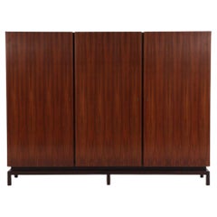 De Coene Freres Armoire en bois de palmier, milieu du 20e C.
