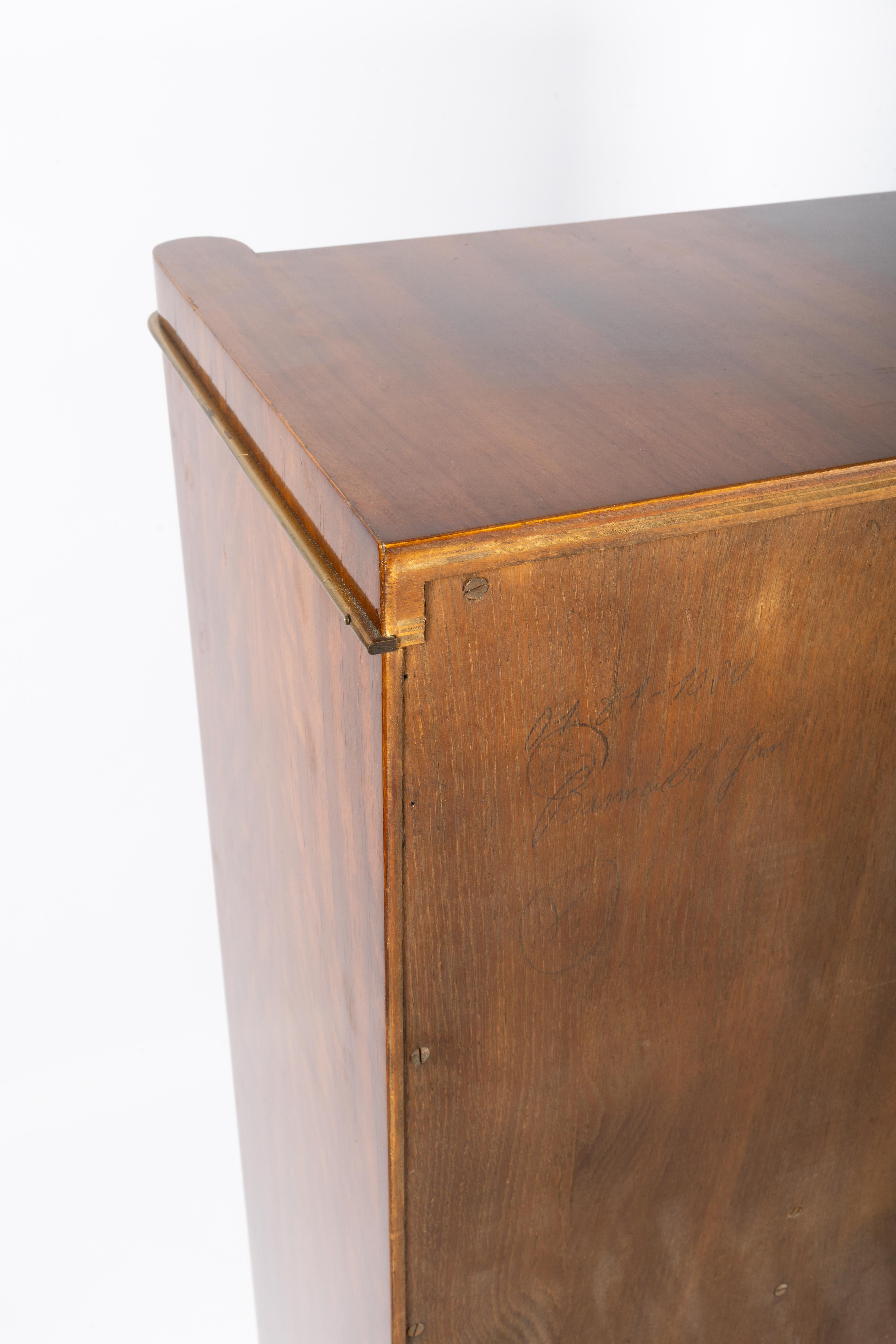 De Coene Kortrijk: high bar cabinet 