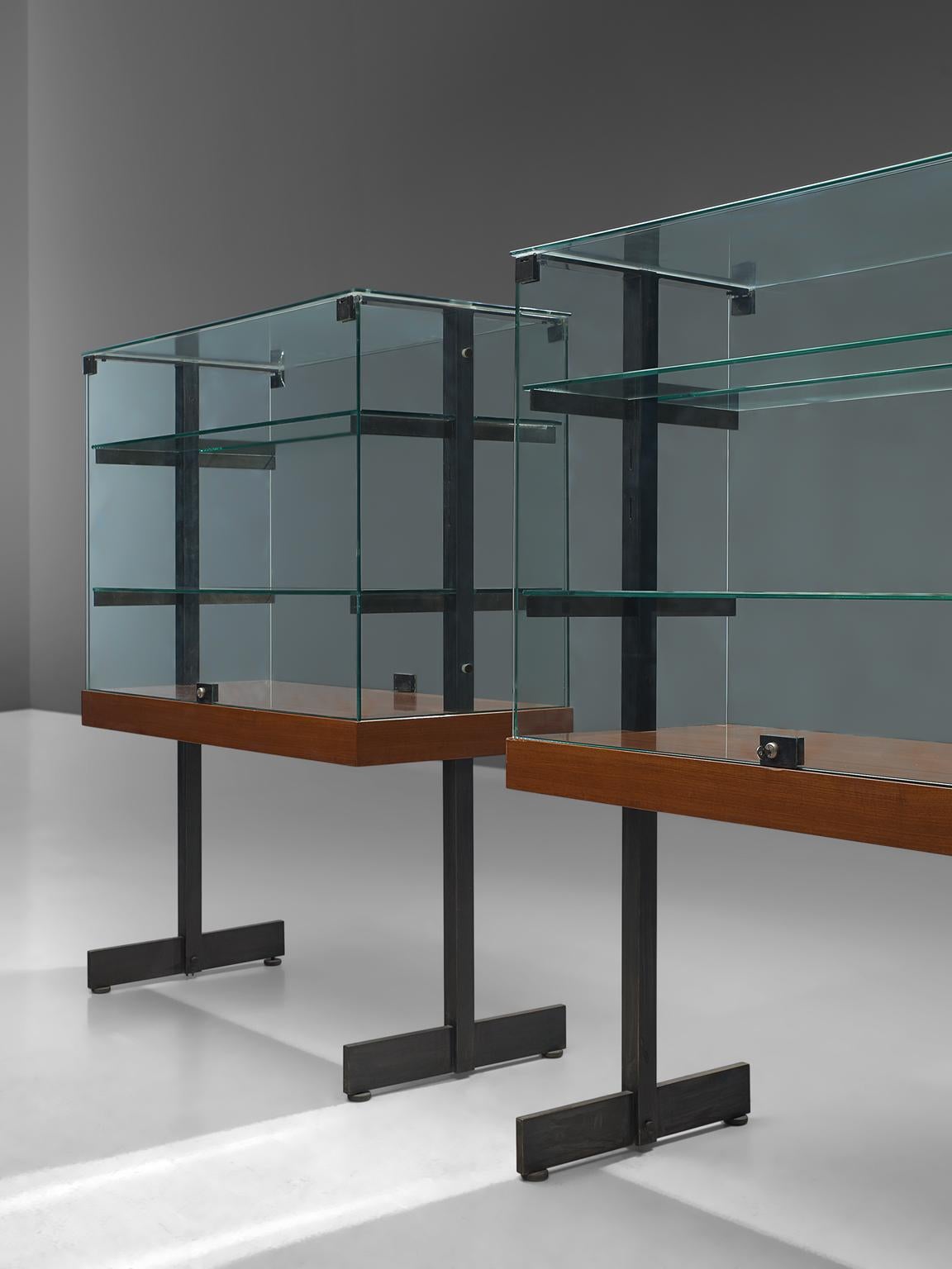 De Coene Large Set of Showcases with Steel Legs In Good Condition In Waalwijk, NL