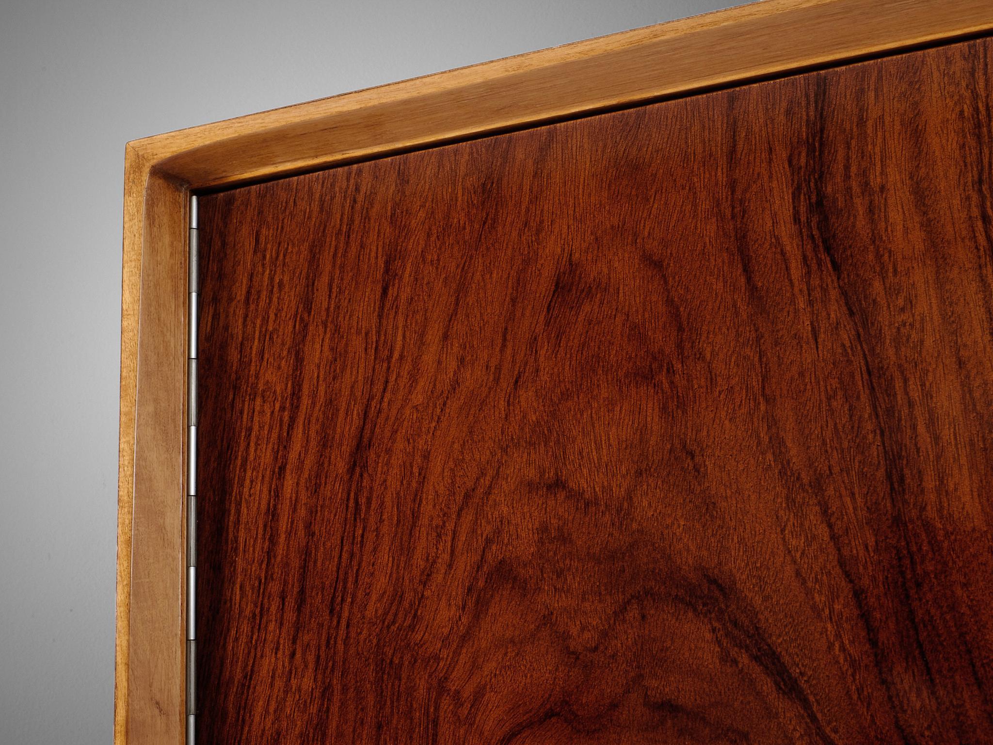 De Coene 'Madison' Wall-Mounted Cabinet in Walnut In Good Condition In Waalwijk, NL