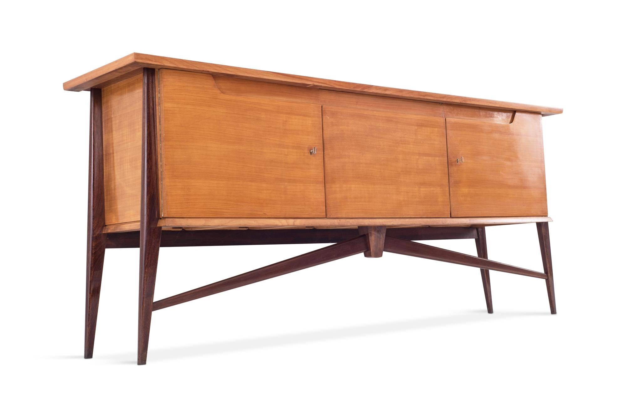 De Coene Mid-Century Modern Vintage 1950s Two Tone Sideboard 7