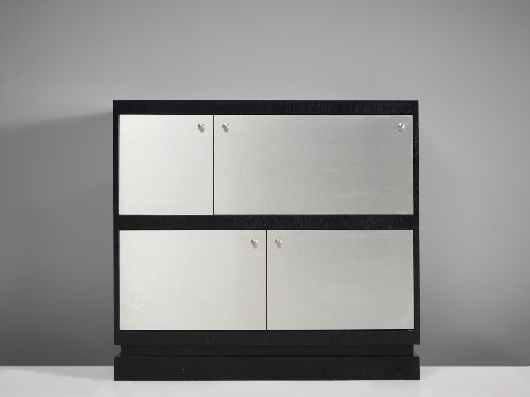 Mid-Century Modern Buffet minimaliste De Coene en aluminium brossé et frêne  en vente