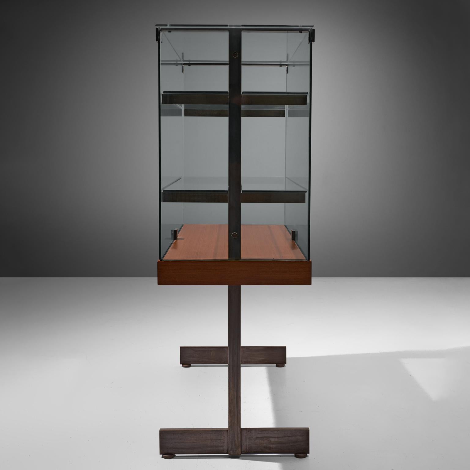 Mid-20th Century De Coene Showcase in Glass, Steel and Teak For Sale