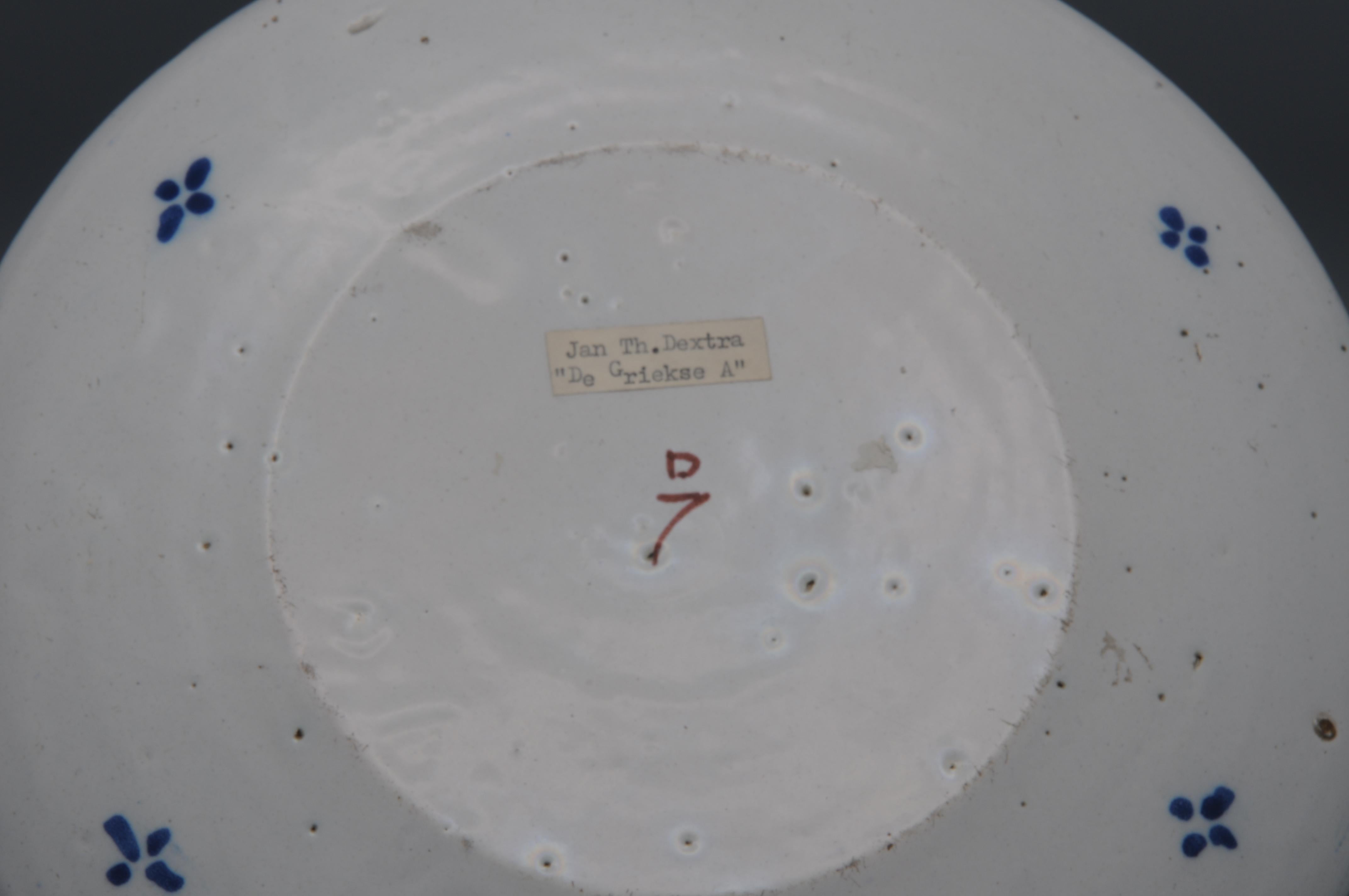 Dutch ''De Grieksche A', Dextra - Polychrome Delft plate For Sale
