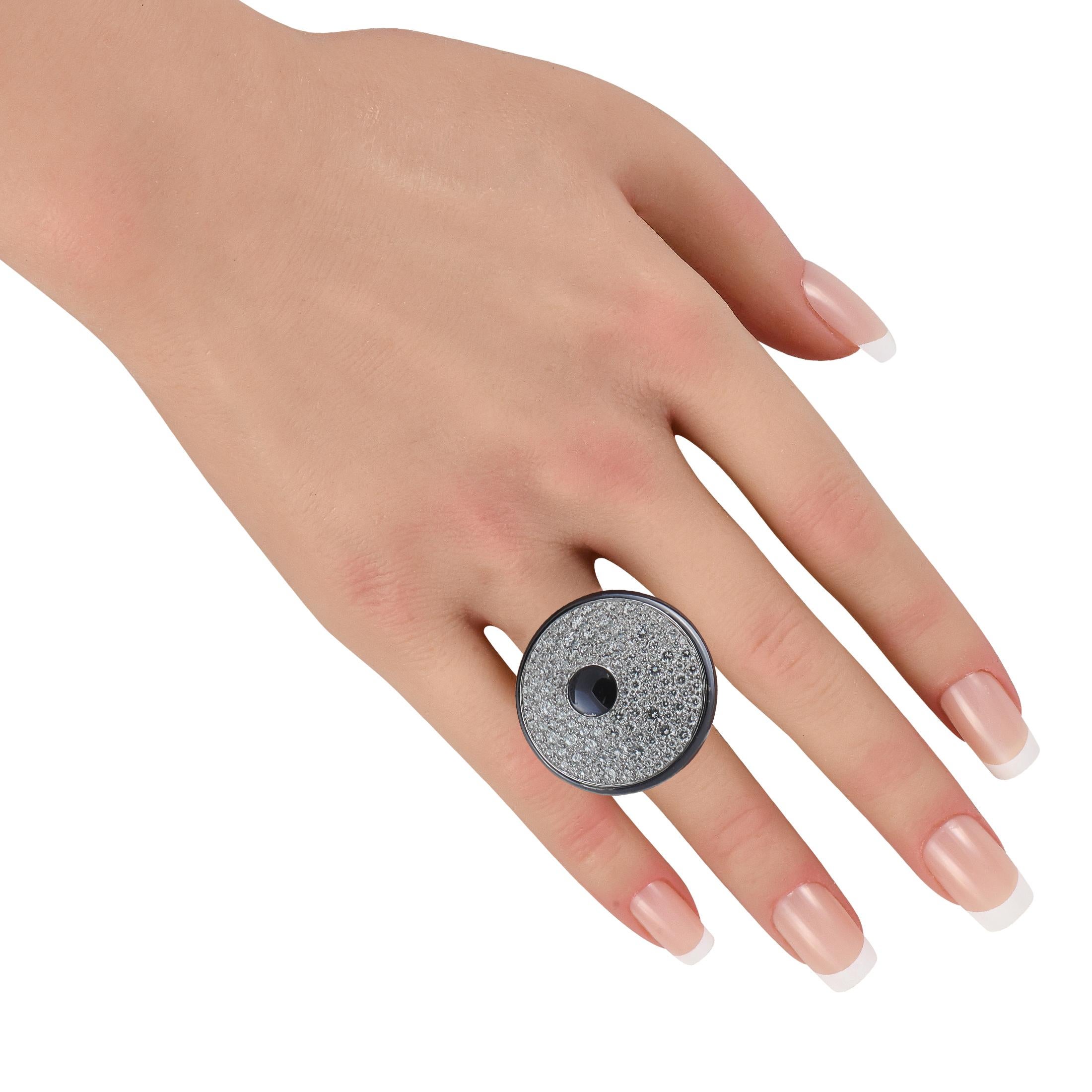 de Grisogono 18K White Gold 6.76ct Diamond Statement Ring Corte redondo en venta