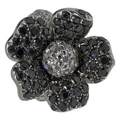 de GRISOGONO 18K White Gold Diamond Flower Cocktail Ring US 5.5