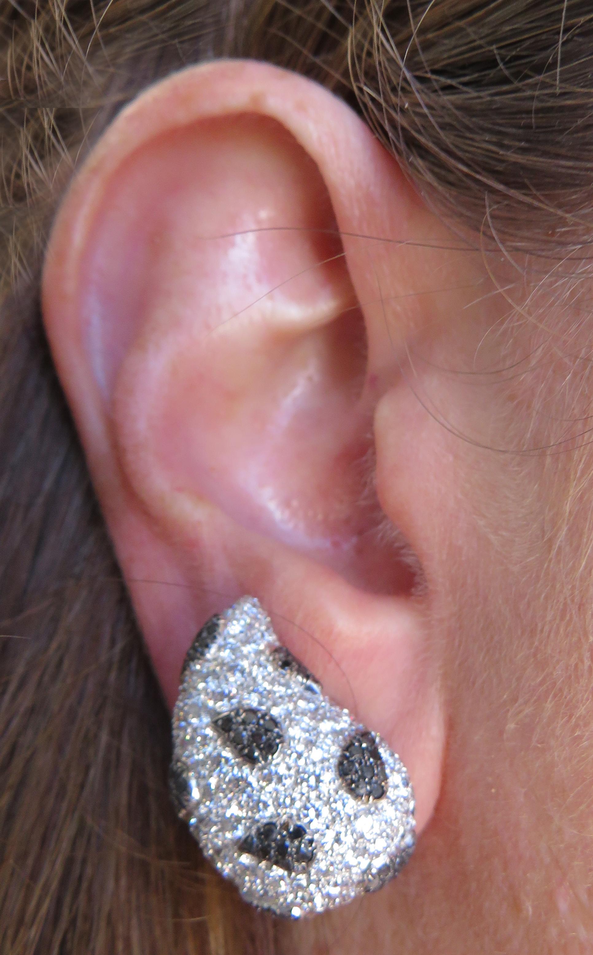 Brilliant Cut De Grisogono 3.90 Carat Black and White Diamond Stud Earrings