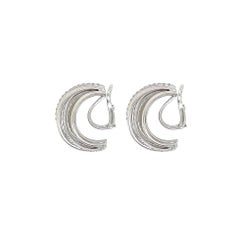 Pendientes de medio aro de oro blanco con diamantes «Allegra» de de Grisogono
