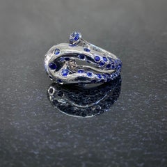 de GRISOGONO Blue Sapphire Pave Flush Serpent Snake Cocktail Ring White Gold