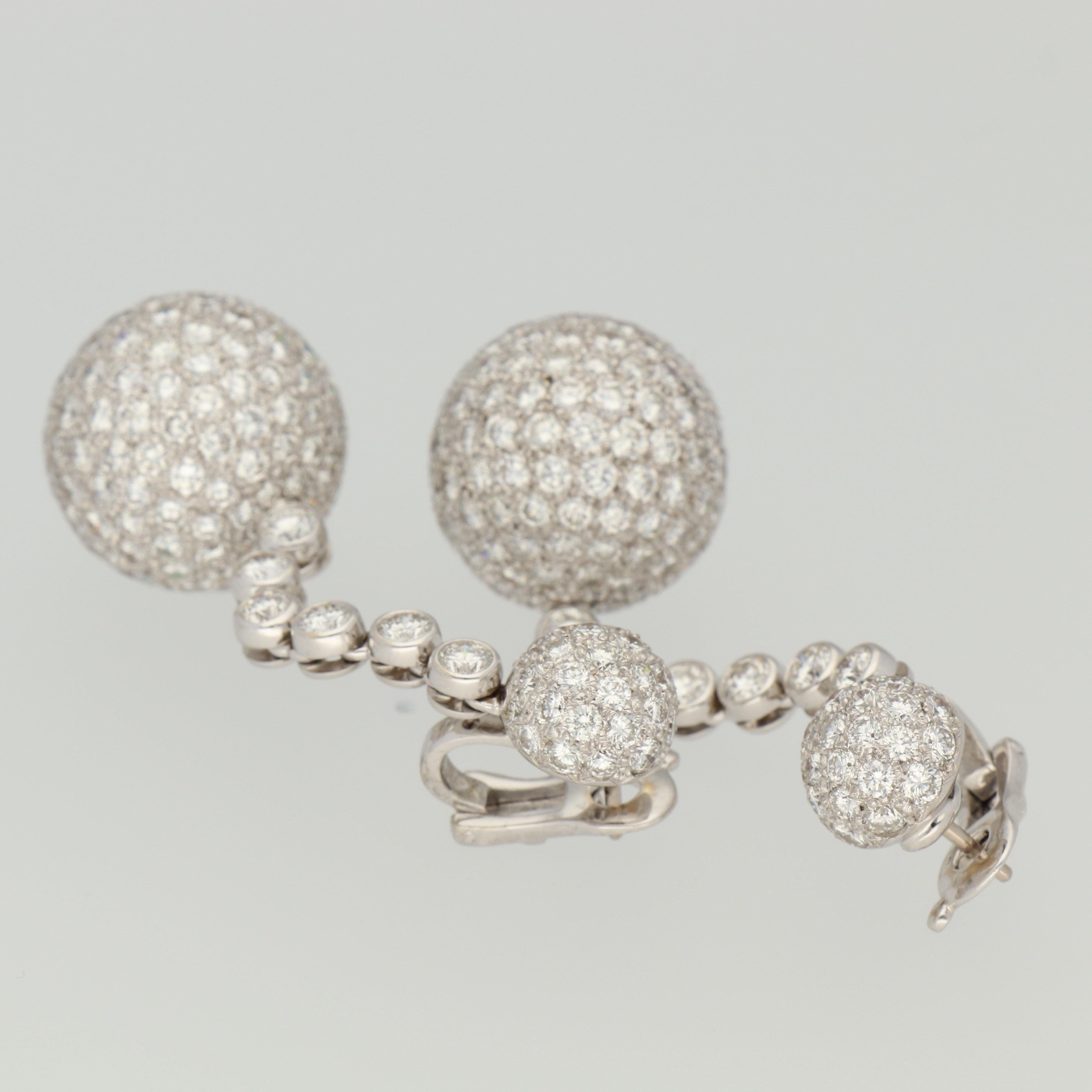 de GRISOGONO 'Boule' Diamonds 27.30 Ct Pavé Gold Earrings In New Condition For Sale In Andorra la Vella, AD