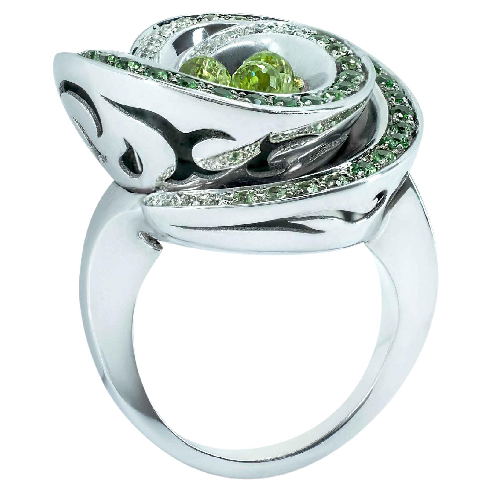 De Grisogono Chiocciola 18K White Gold Emerald Tsavorite Peridot Diamond Ring For Sale