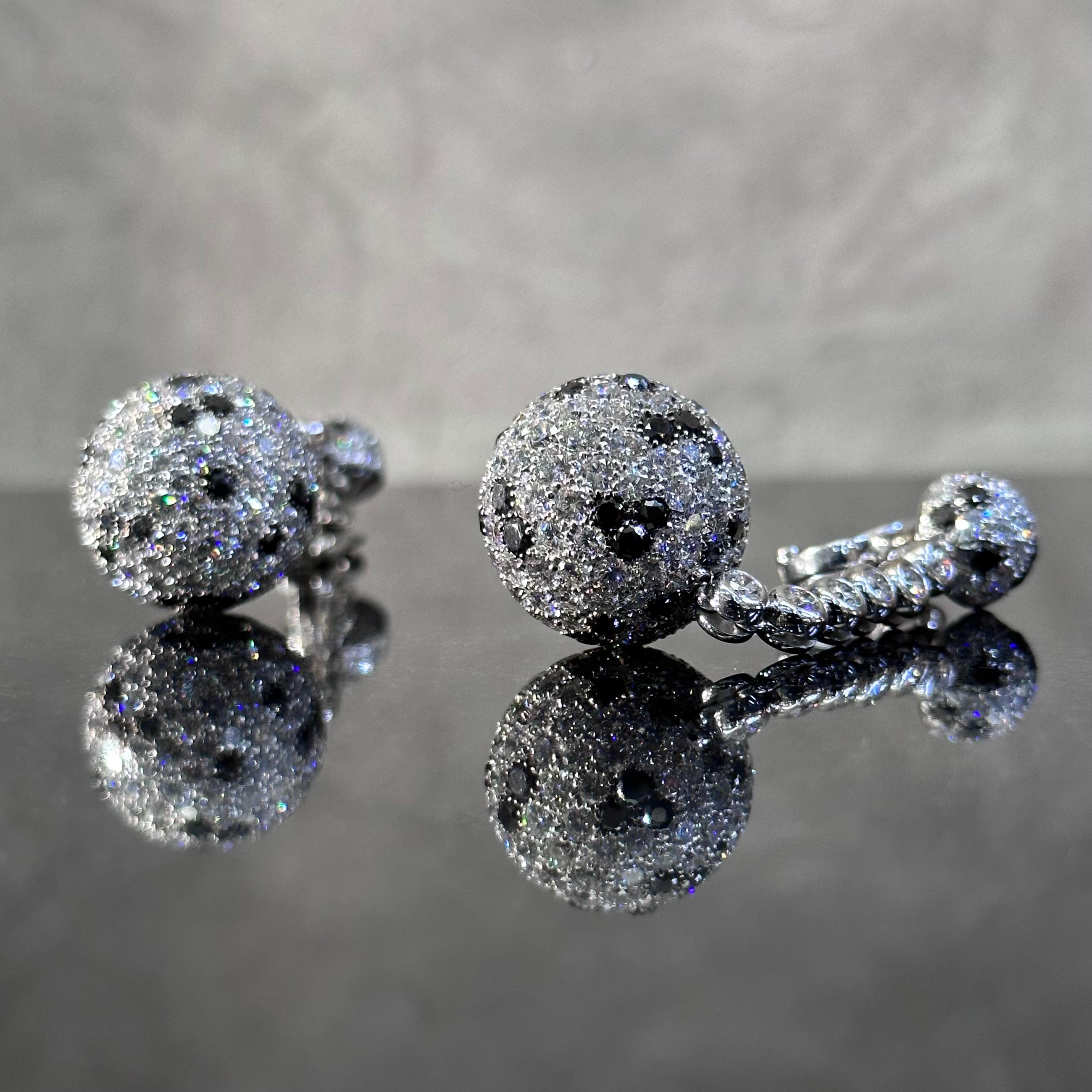 de GRISOGONO Colorless Black Diamond Boule Ball Drop Pendant Earrings White Gold For Sale 3