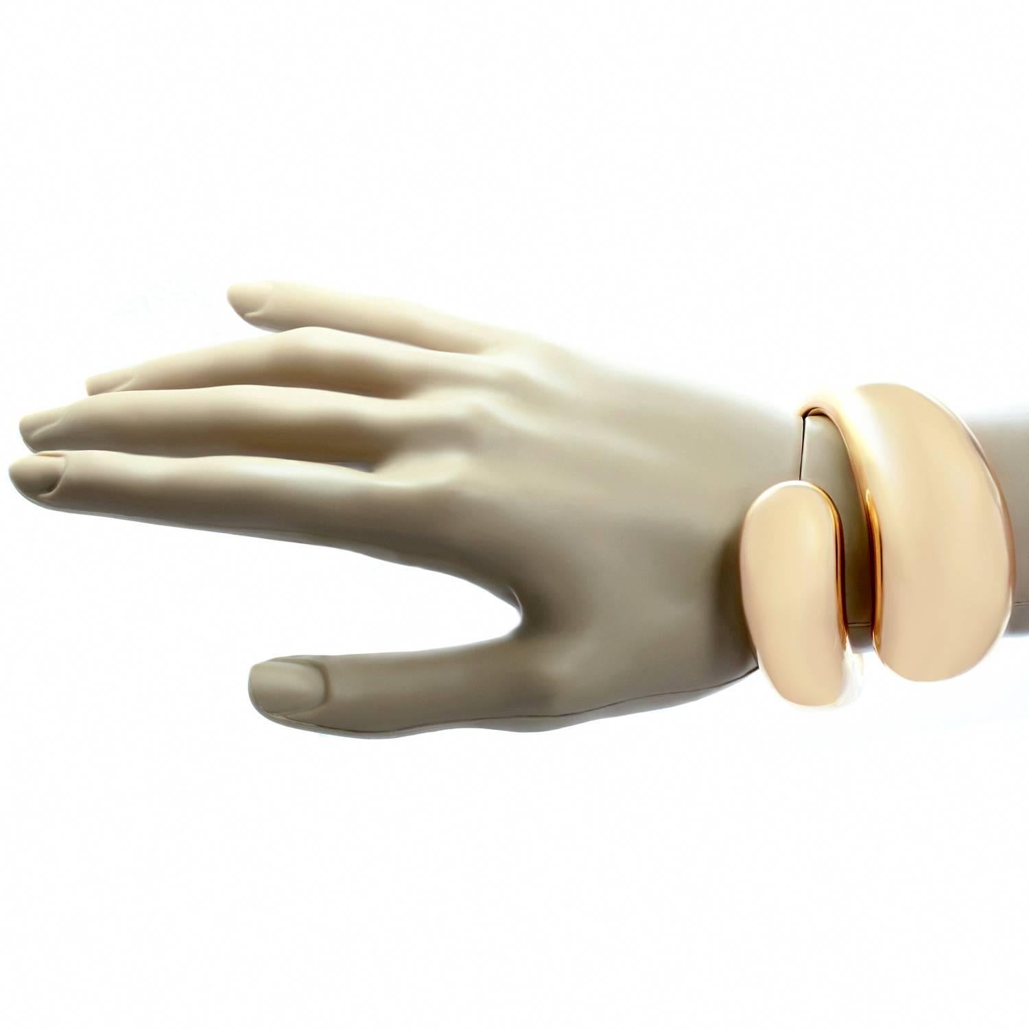 De Grisogono Contrario Rose Gold Cuff Bracelet In Excellent Condition In New York, NY