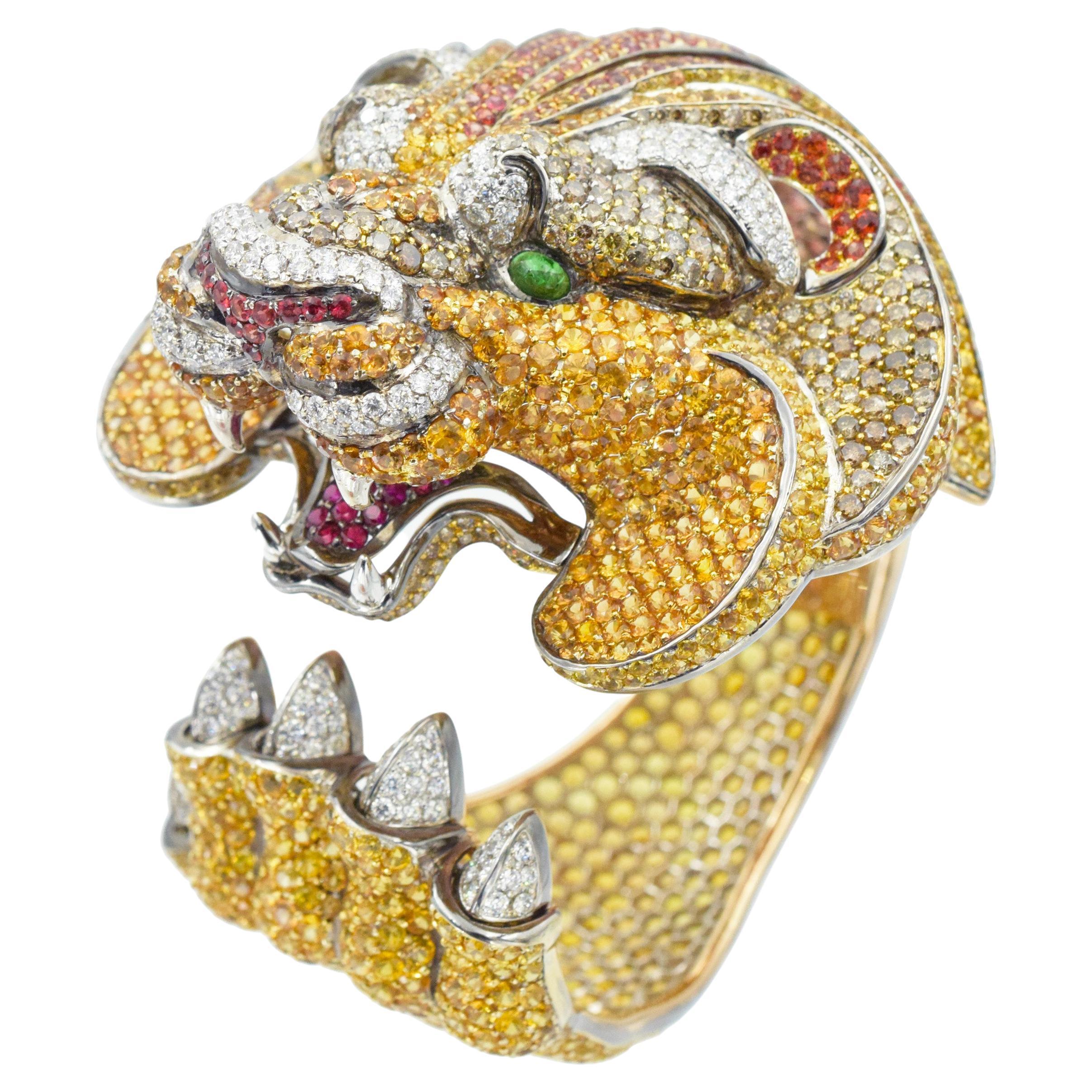 De Grisogono - Bracelet manchette Lion en diamants et pierres précieuses en vente