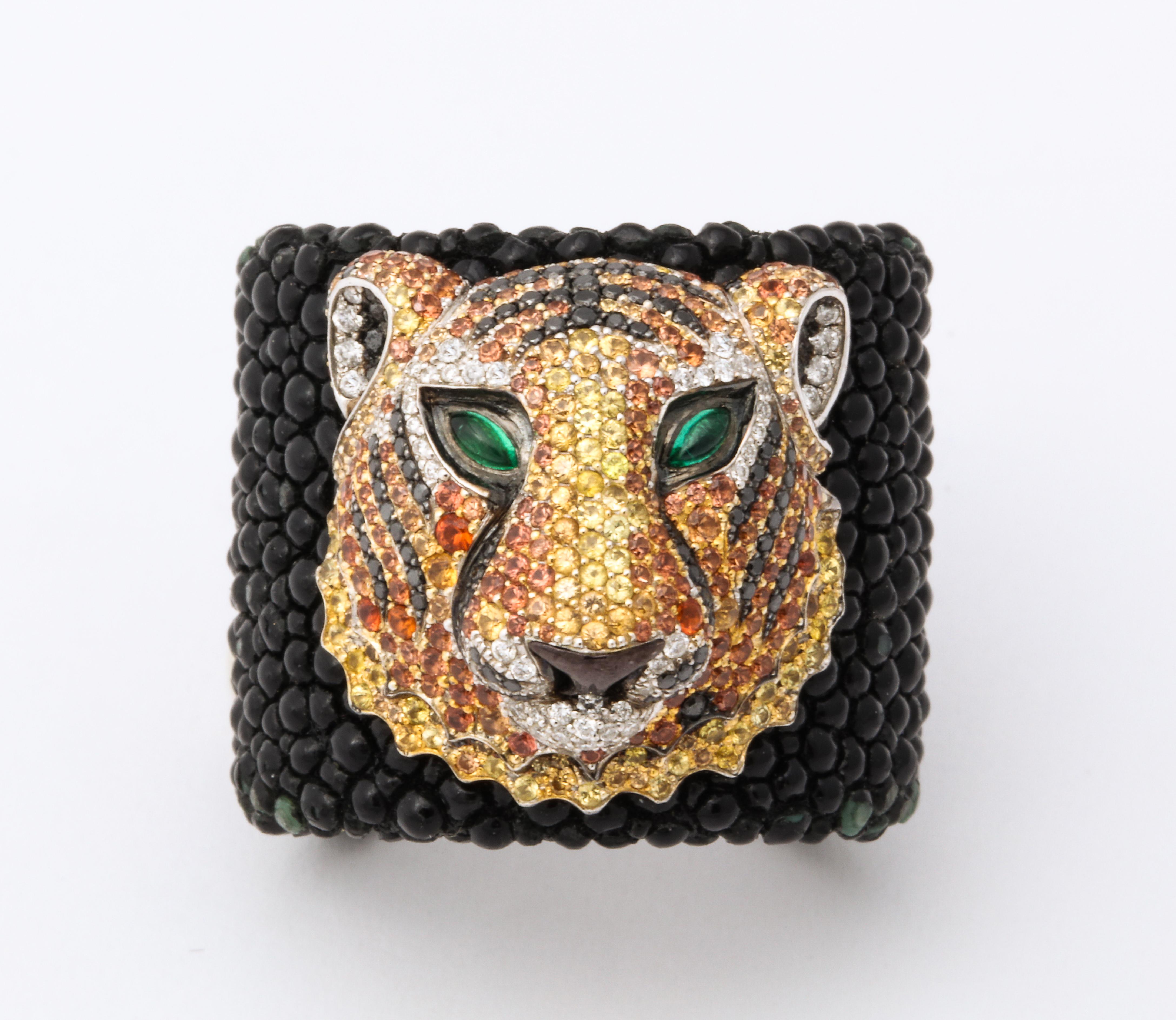 De Grisogono Emerald, Sapphire, Diamond Tiger Bracelet and Ring Set 3