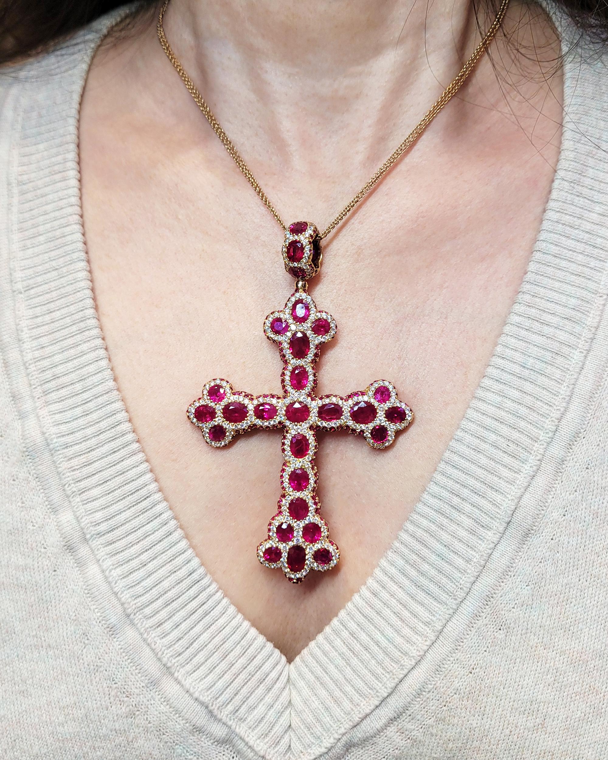 Mixed Cut De Grisogono GIA Certified Ruby Diamond Cross Pendant Necklace For Sale