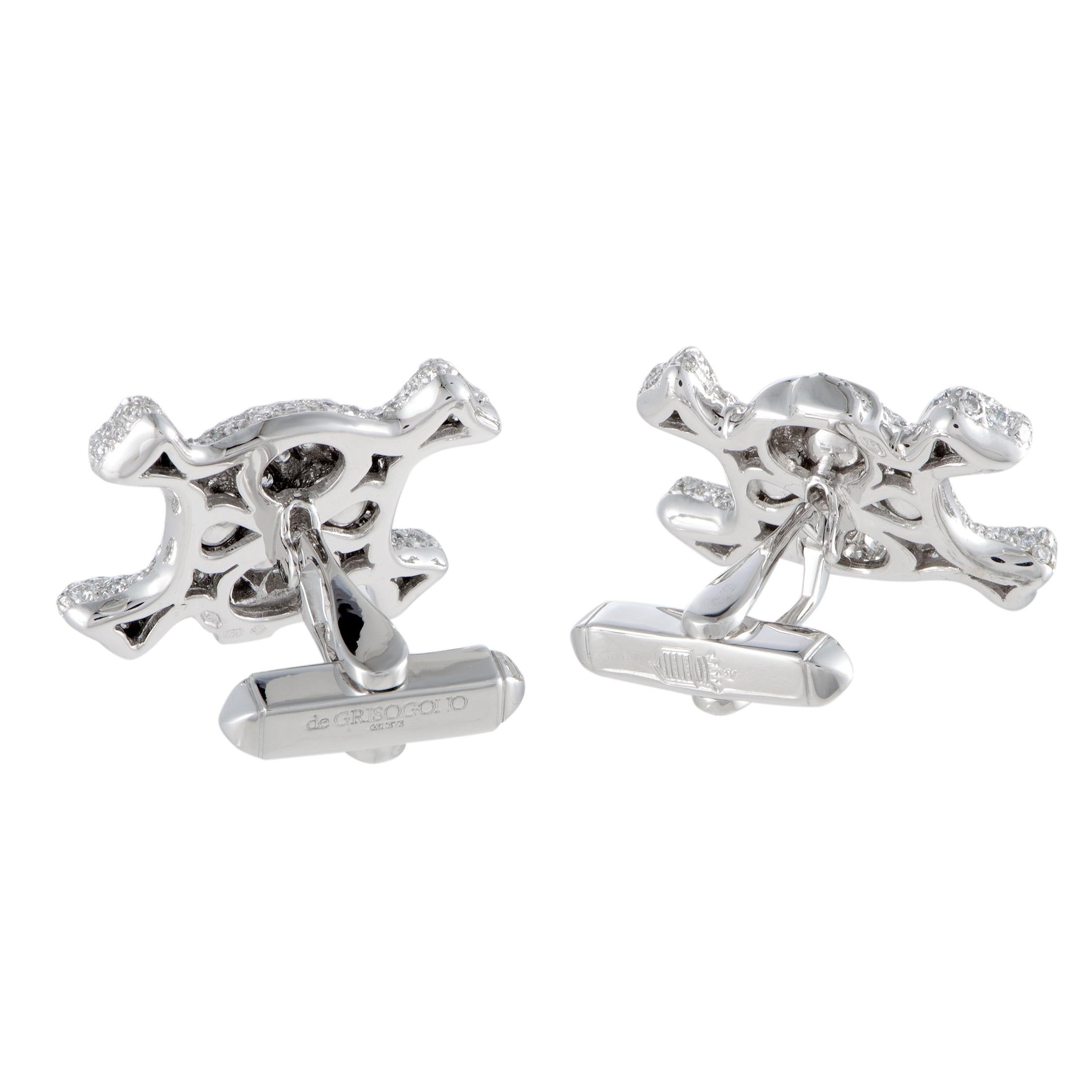 Designed in an exceptionally offbeat manner and luxuriously decorated with a plethora of dazzling gems, these exquisite cufflinks will accentuate your attire in a remarkably attractive fashion. The cufflinks are presented by de Grisogono and the