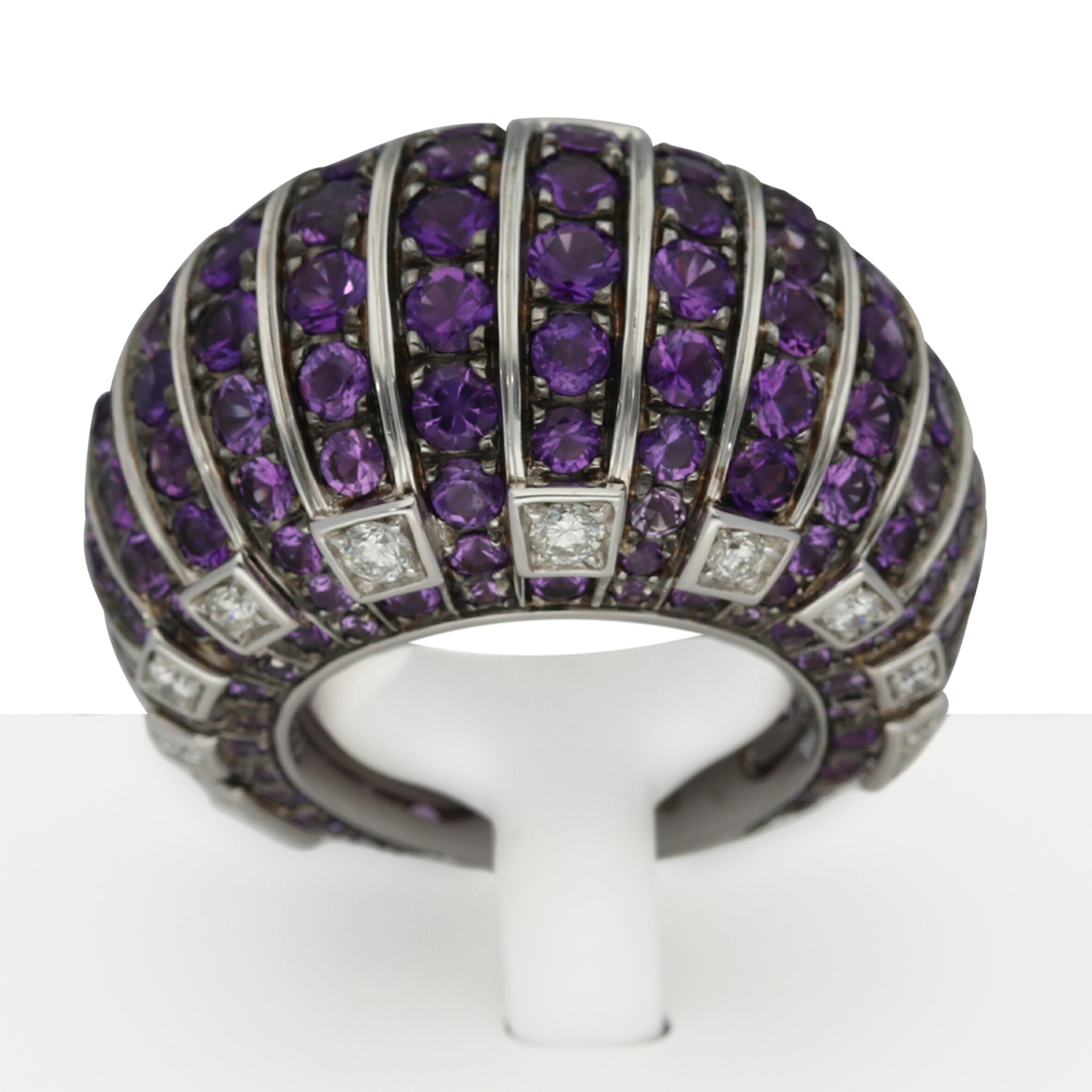 Contemporary de GRISOGONO 'MOSAICA' Gold Amethysts Diamonds Style Bombé Cocktail Ring For Sale