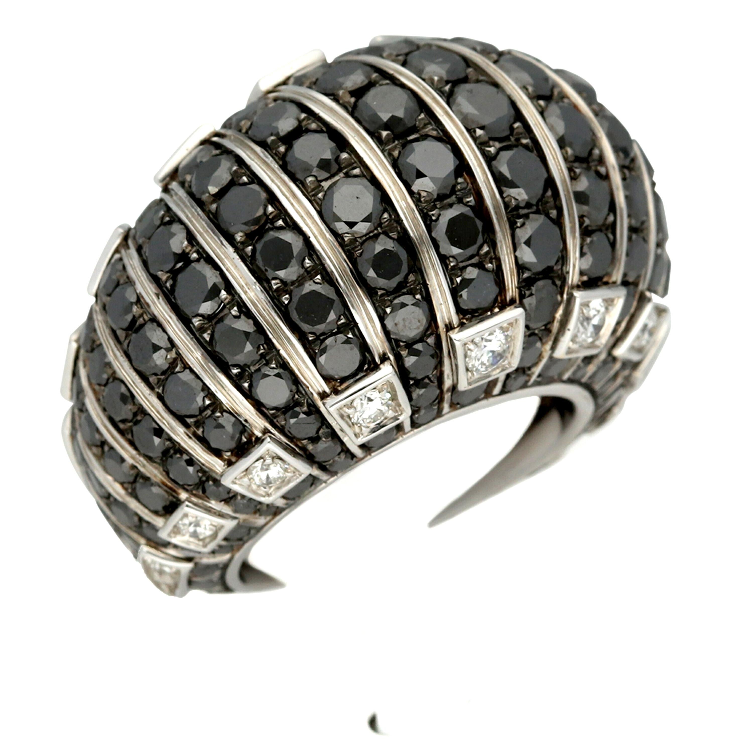 Brilliant Cut de GRISOGONO 'MOSAICA' Gold Diamonds Cocktail Ring For Sale