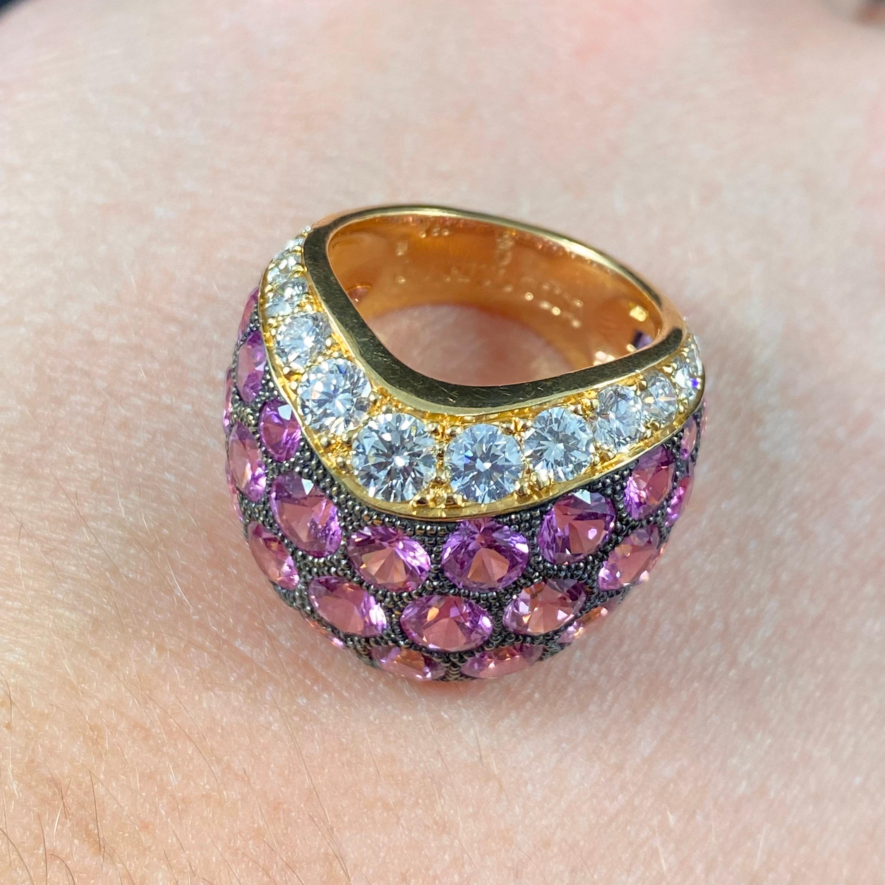 de GRISOGONO Pink Sapphire Diamond Pave Wishbone Bombe Cocktail Ring Yellow Gold For Sale 10