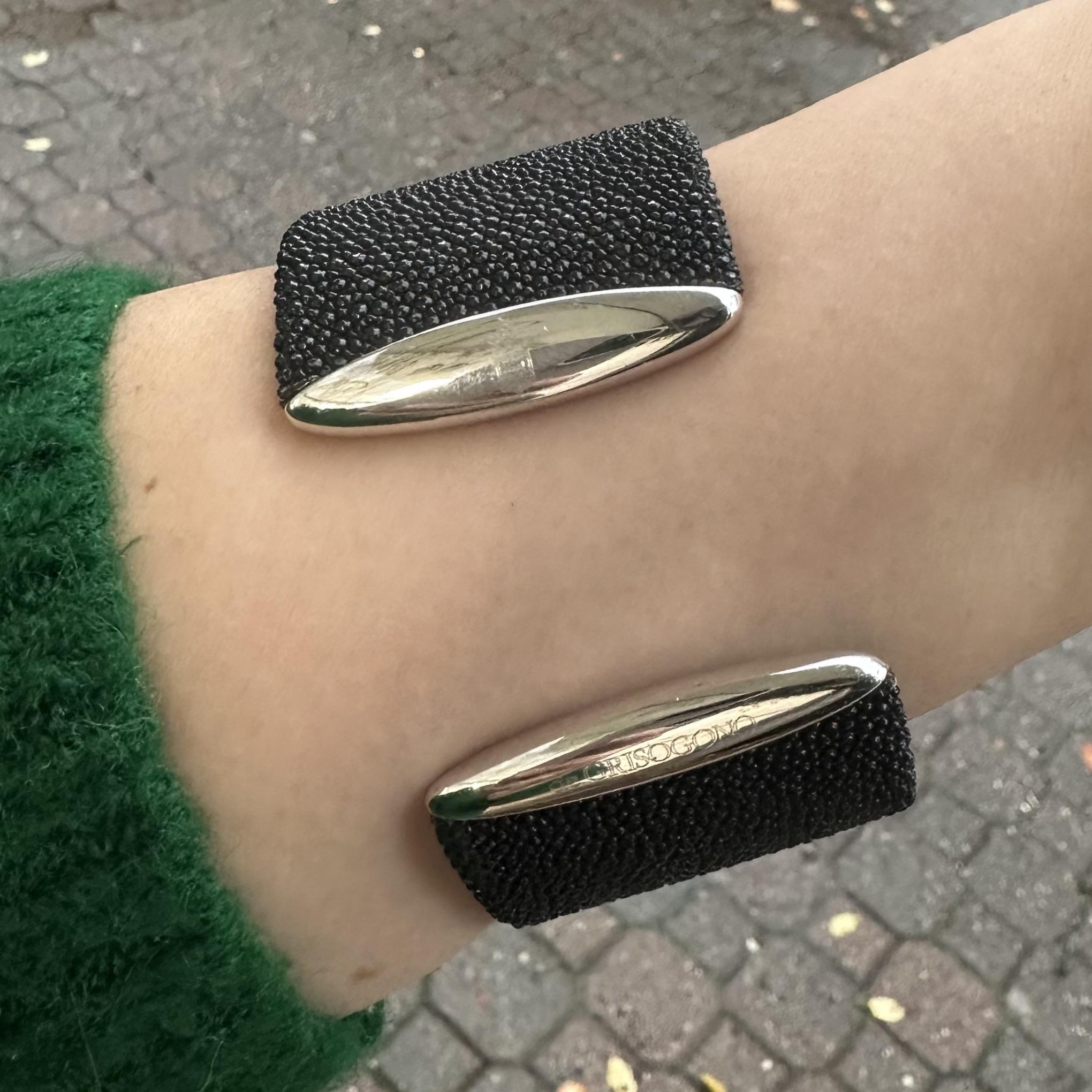 De GRISOGONO Polsino in pelle di razza con diamanti bianchi e neri in oro 18 carati in vendita 12