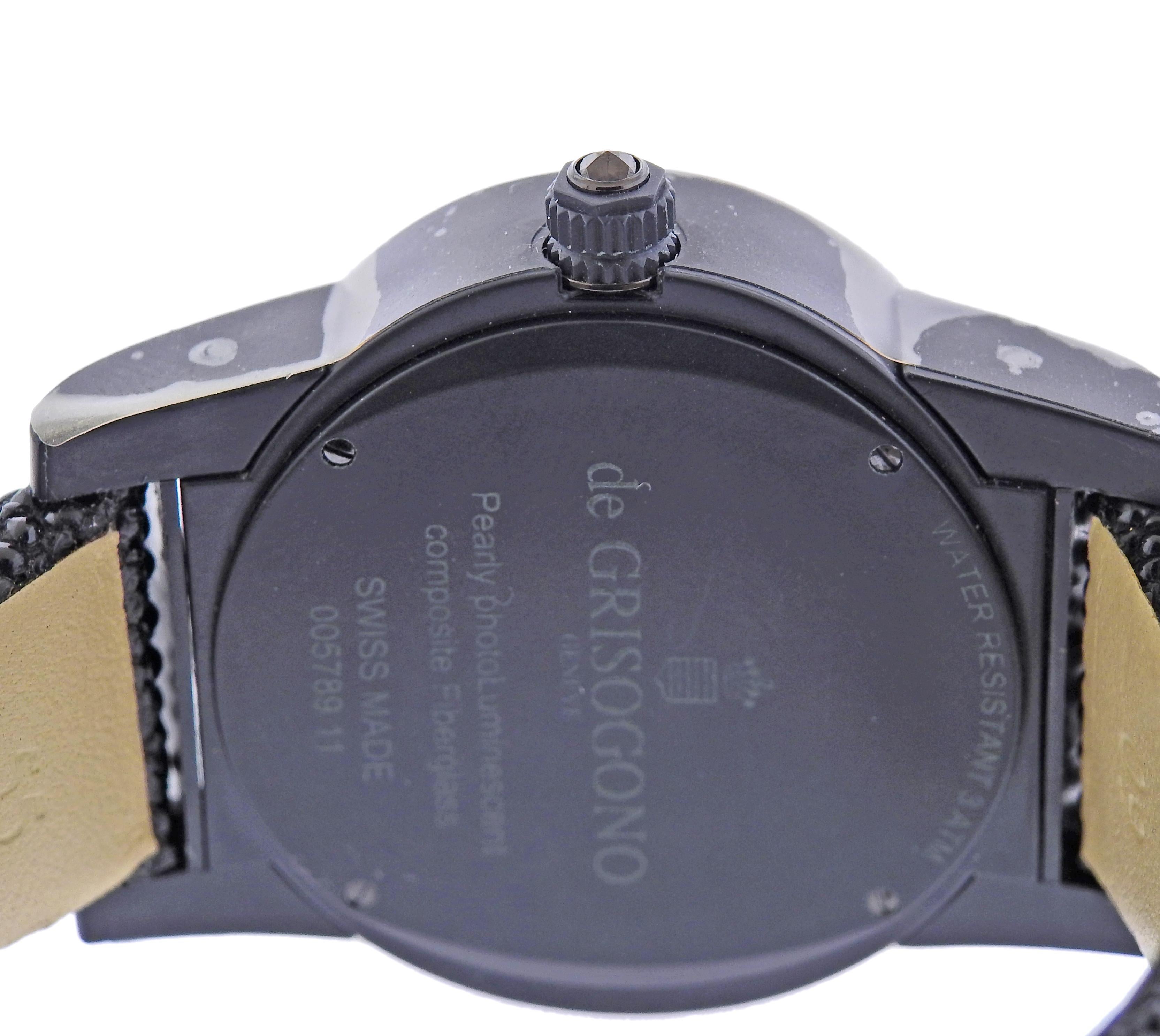 De Grisogono Tondo by Night, schwarze Tsavorit-Uhr aus Fiberglas 00579 11 im Zustand „Neu“ im Angebot in Lambertville, NJ