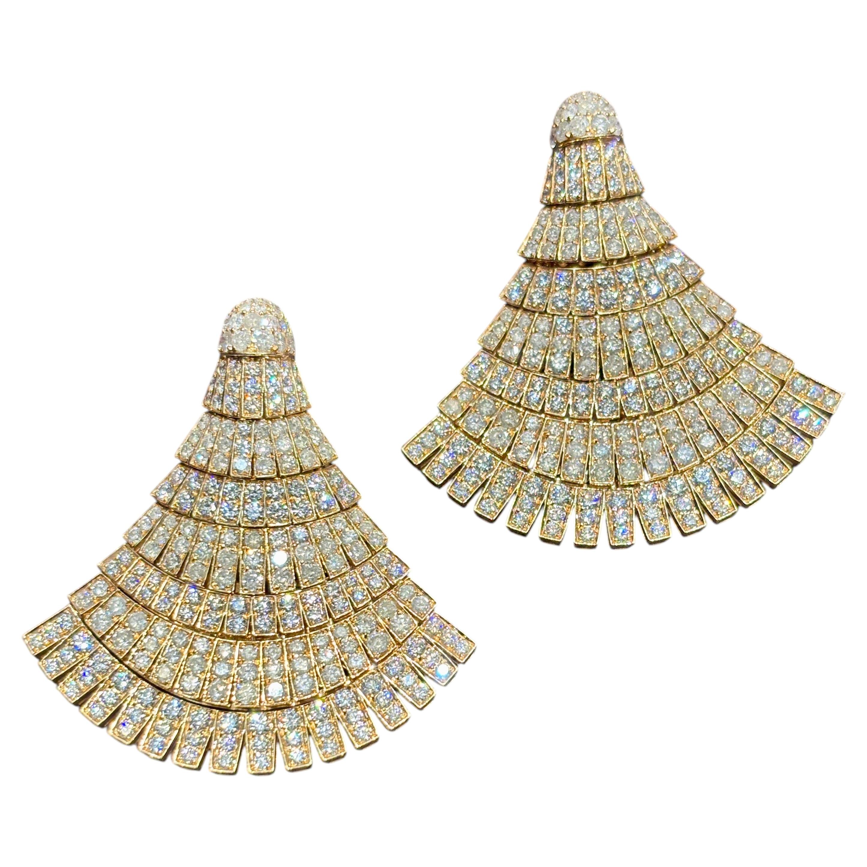 de GRISOGONO Orecchini Ventaglio in oro 18k e diamanti. Parte di un set con braccialetto